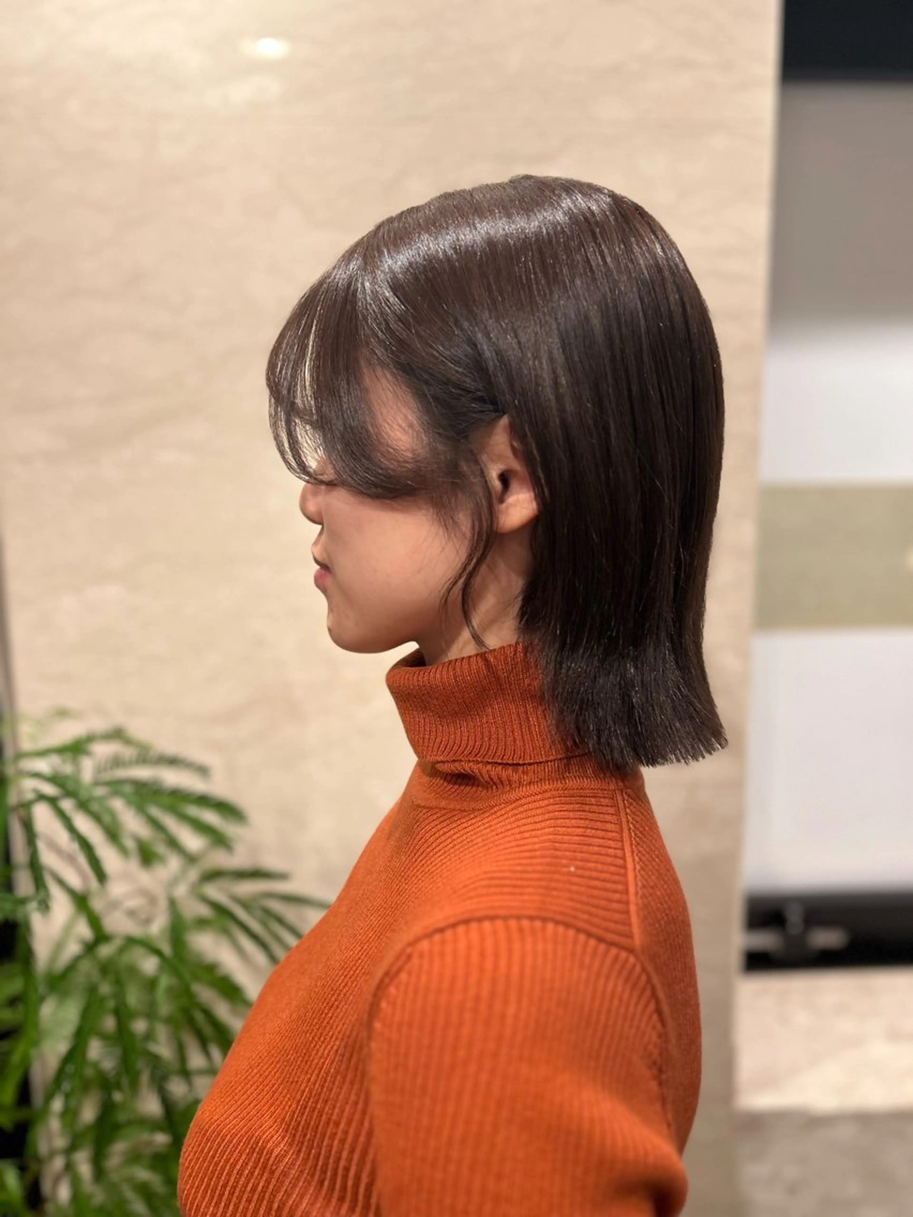 ミディアム カラー 日南乃/柔らか ブラウンカラーのヘアスタイル