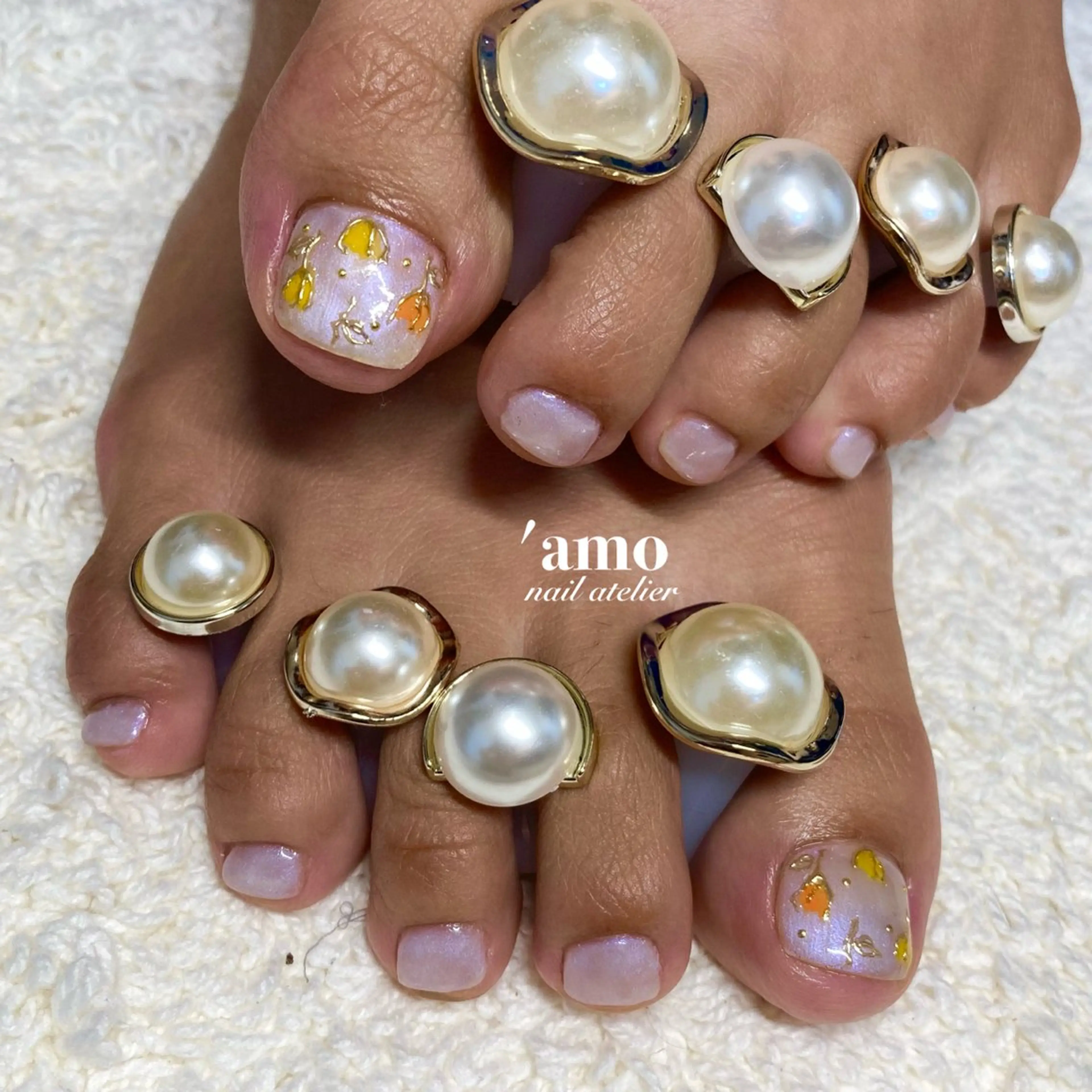 ネイル フットネイル ジェルネイル ニュアンスネイル パラジェル 'amo nail atelierのネイルデザイン