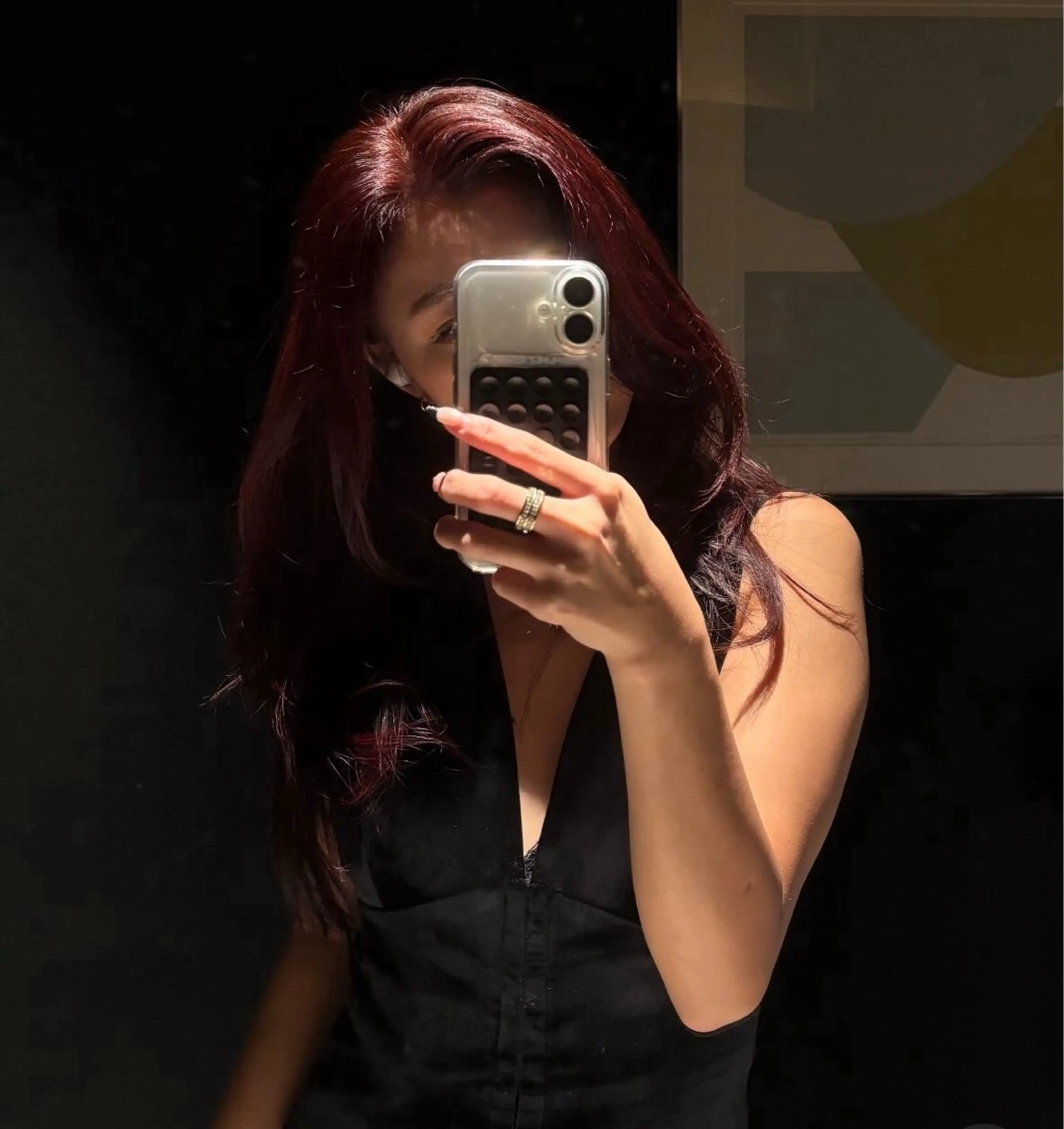 セミロング カラー ブリーチ ボルドーカラー ブリーチなしカラー レッドカラー レイヤーカット カット ヘアカラー トリートメント M所属・ハイトーン/透け感 カラー🎀真香のヘアスタイル