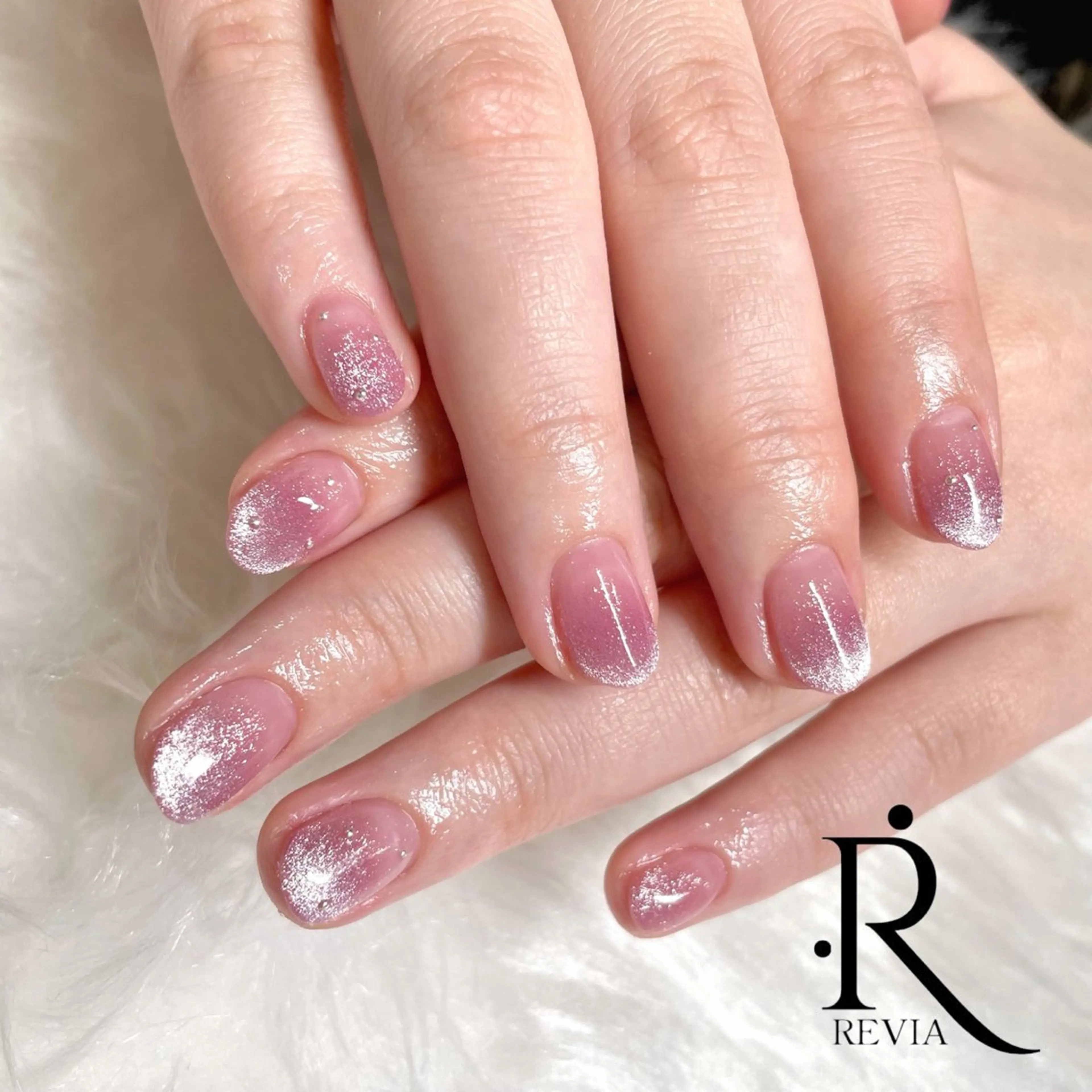 ネイル グラデーション マグネットネイル ハンドネイル REVIA :ayaのネイルデザイン