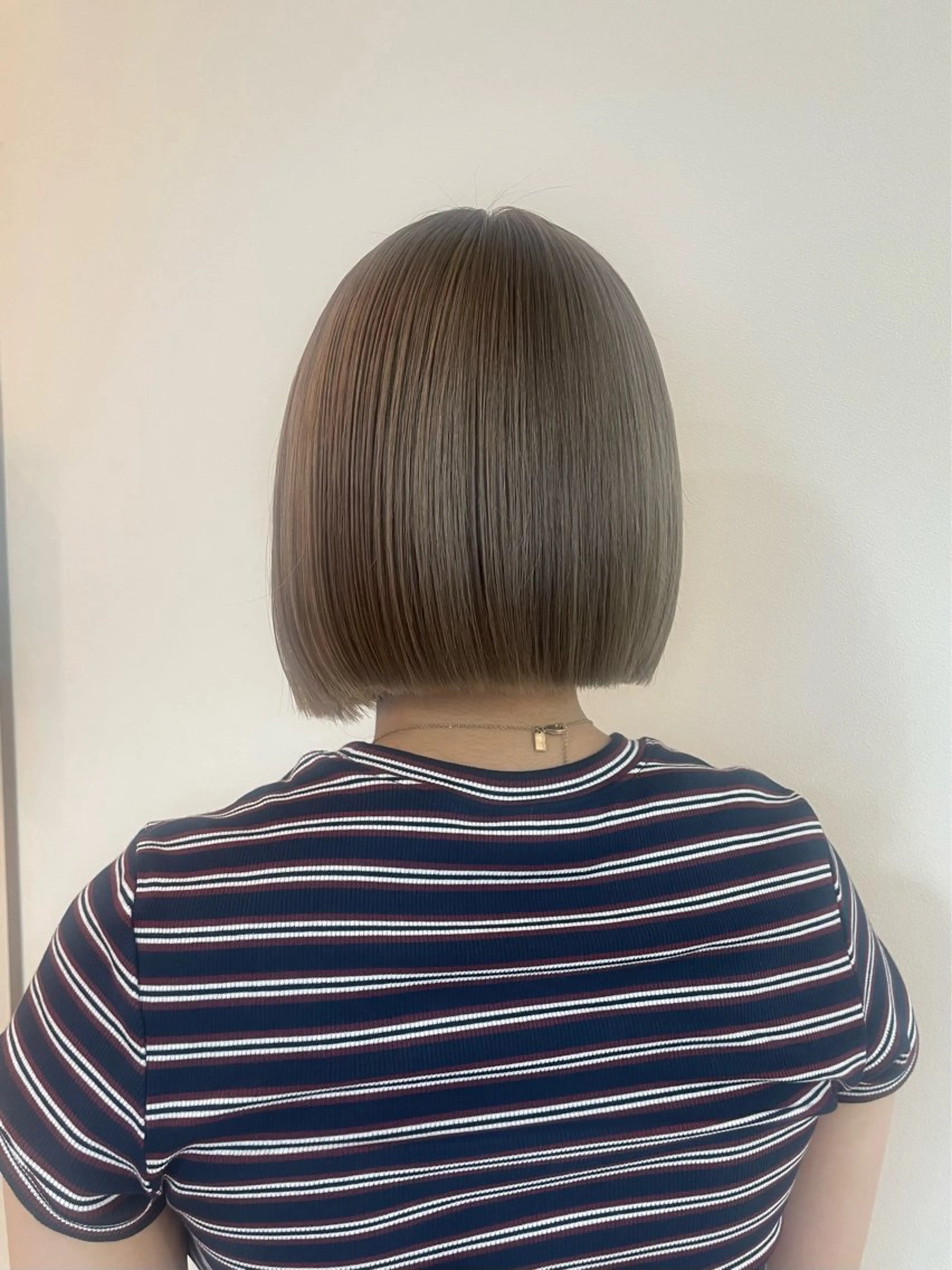 ショート カラー ヘアアレンジ グレージュ ボブ カット ヘアカラー トリートメント 🍒齋藤 澪🍒のヘアスタイル