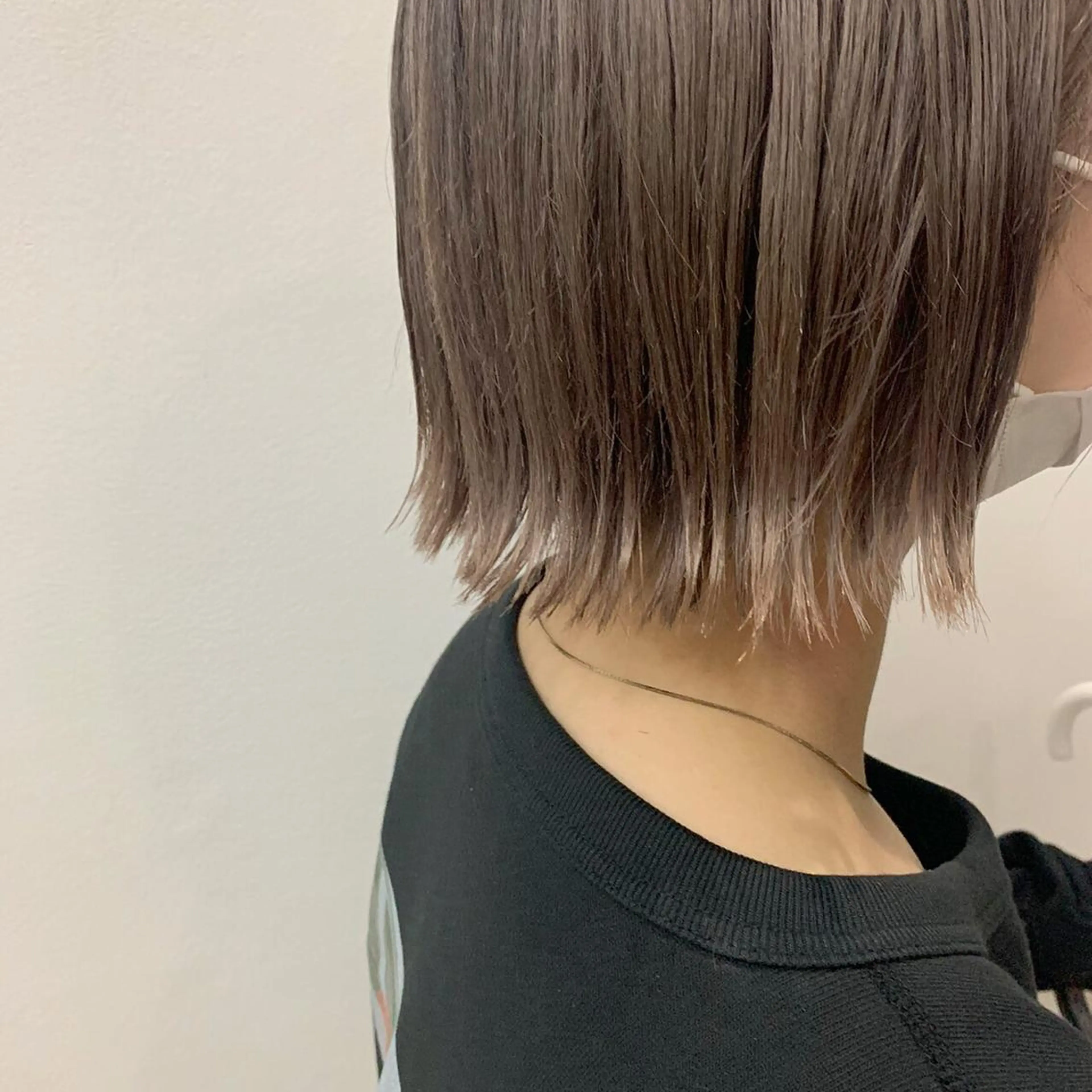 ショート カラー ボブ/ハイトーン REINAのヘアスタイル