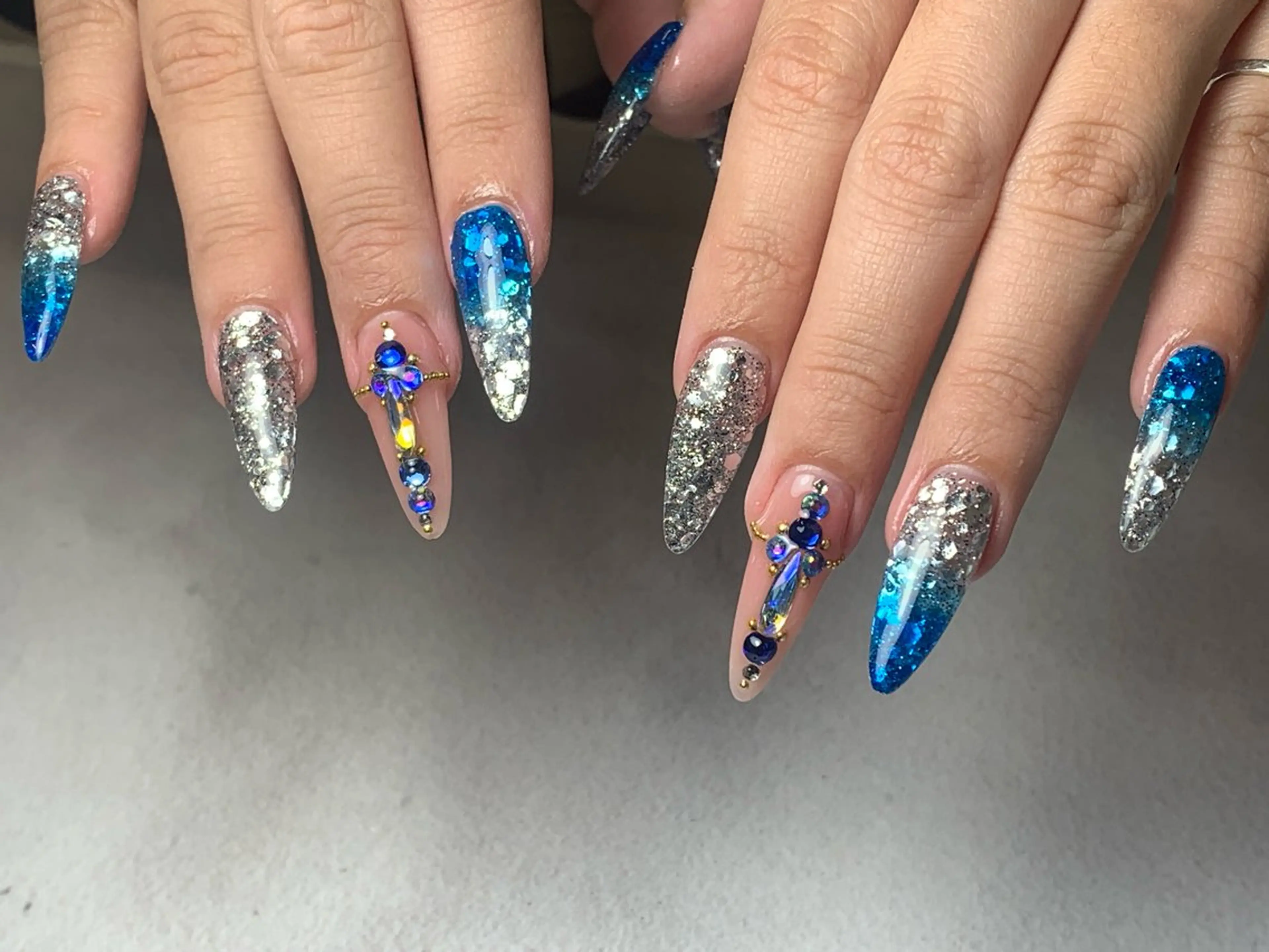 ネイル ハンドネイル KARMA salonのネイルデザイン