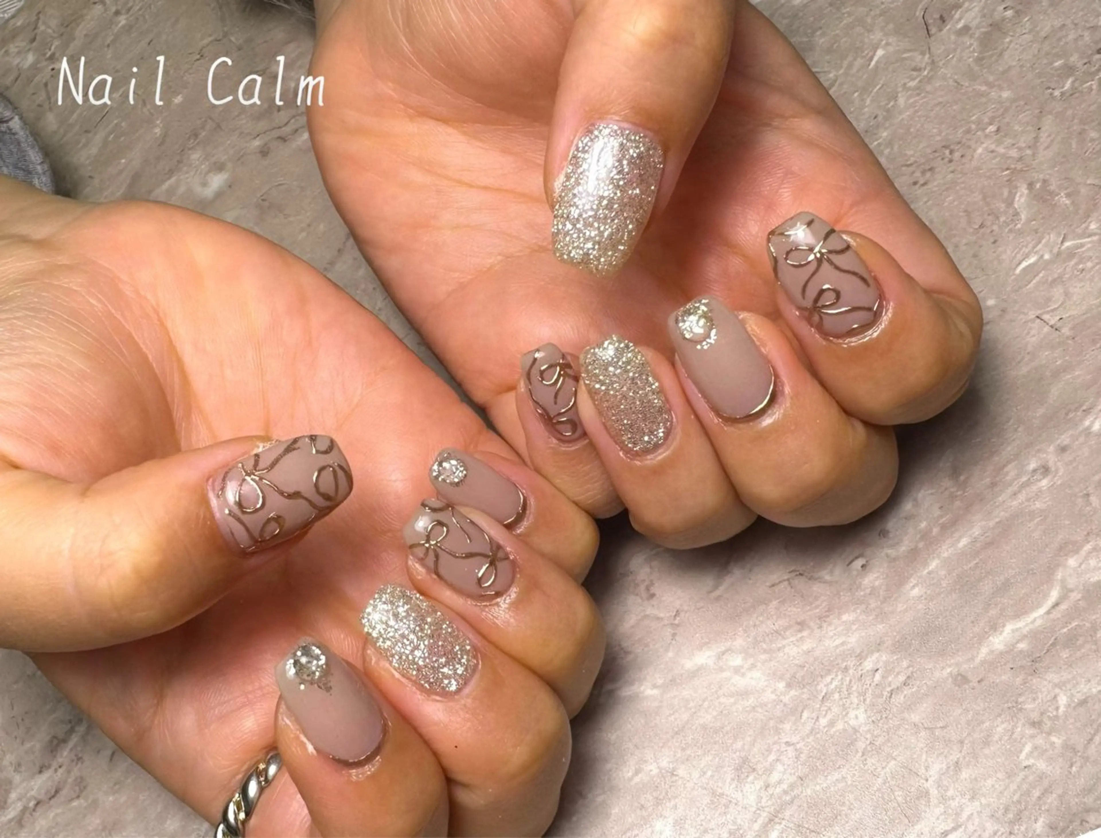 ネイル リボン ハンドネイル Nail Calm所属・プライベートサロン Calmのネイルデザイン