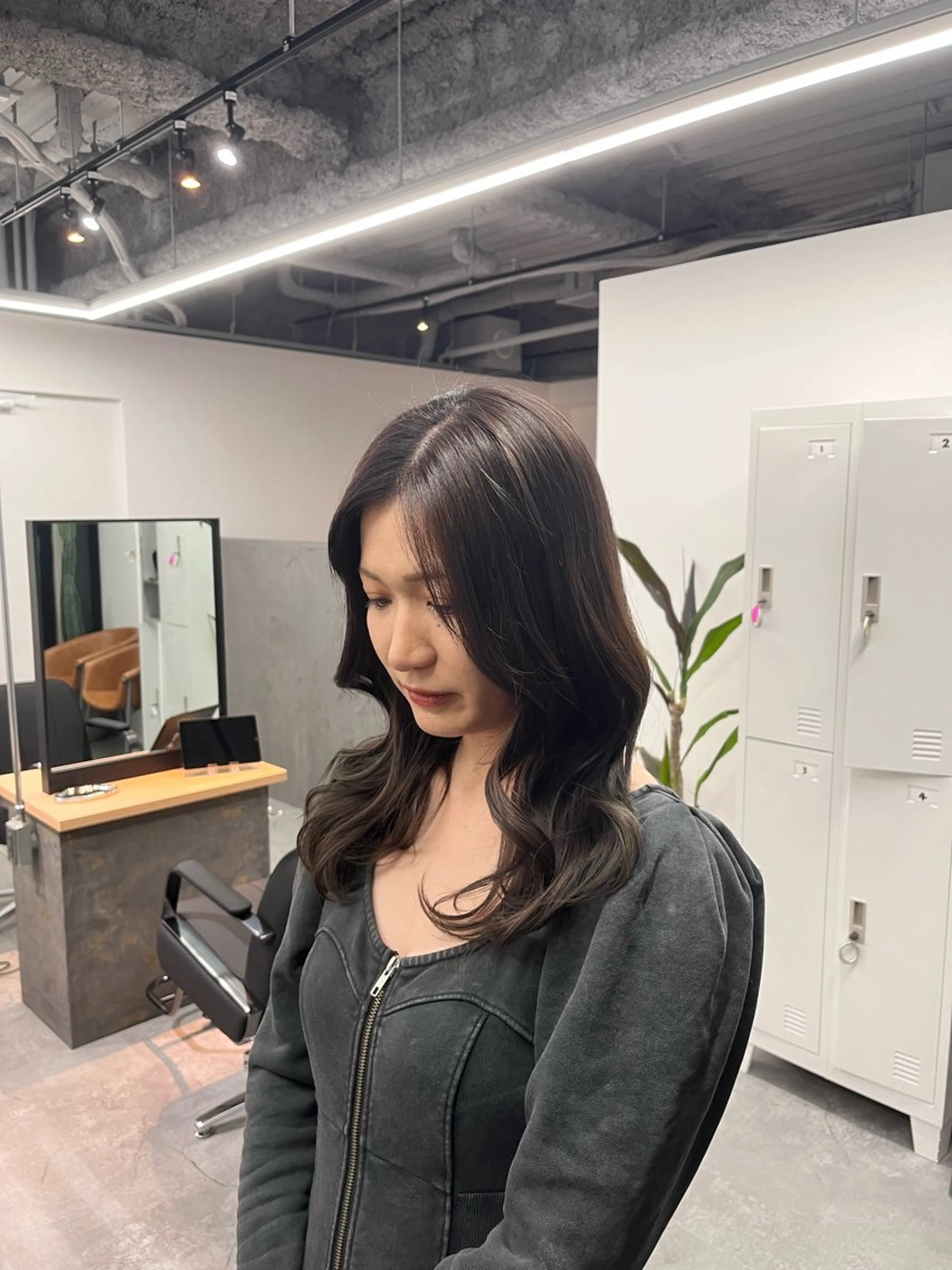 セミロング 前 侃太のヘアスタイル