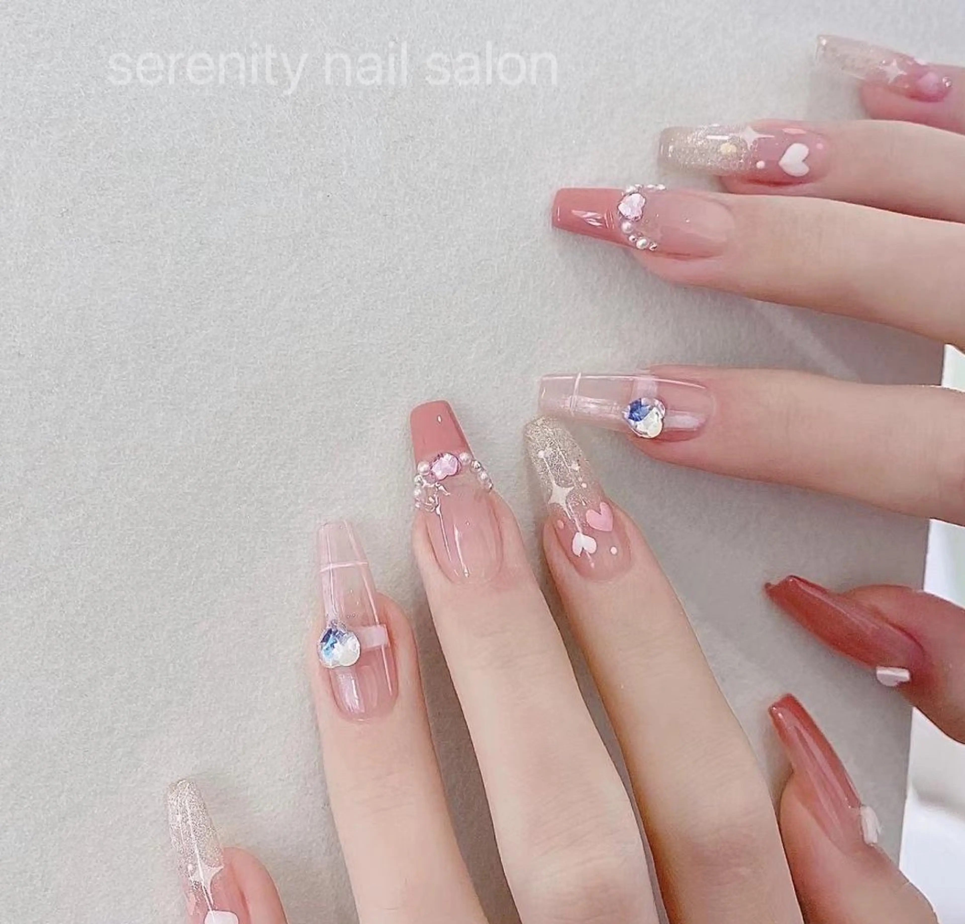 ネイル ハンドネイル ハンドケア ✨Serenity ワンホンネイルのネイルデザイン