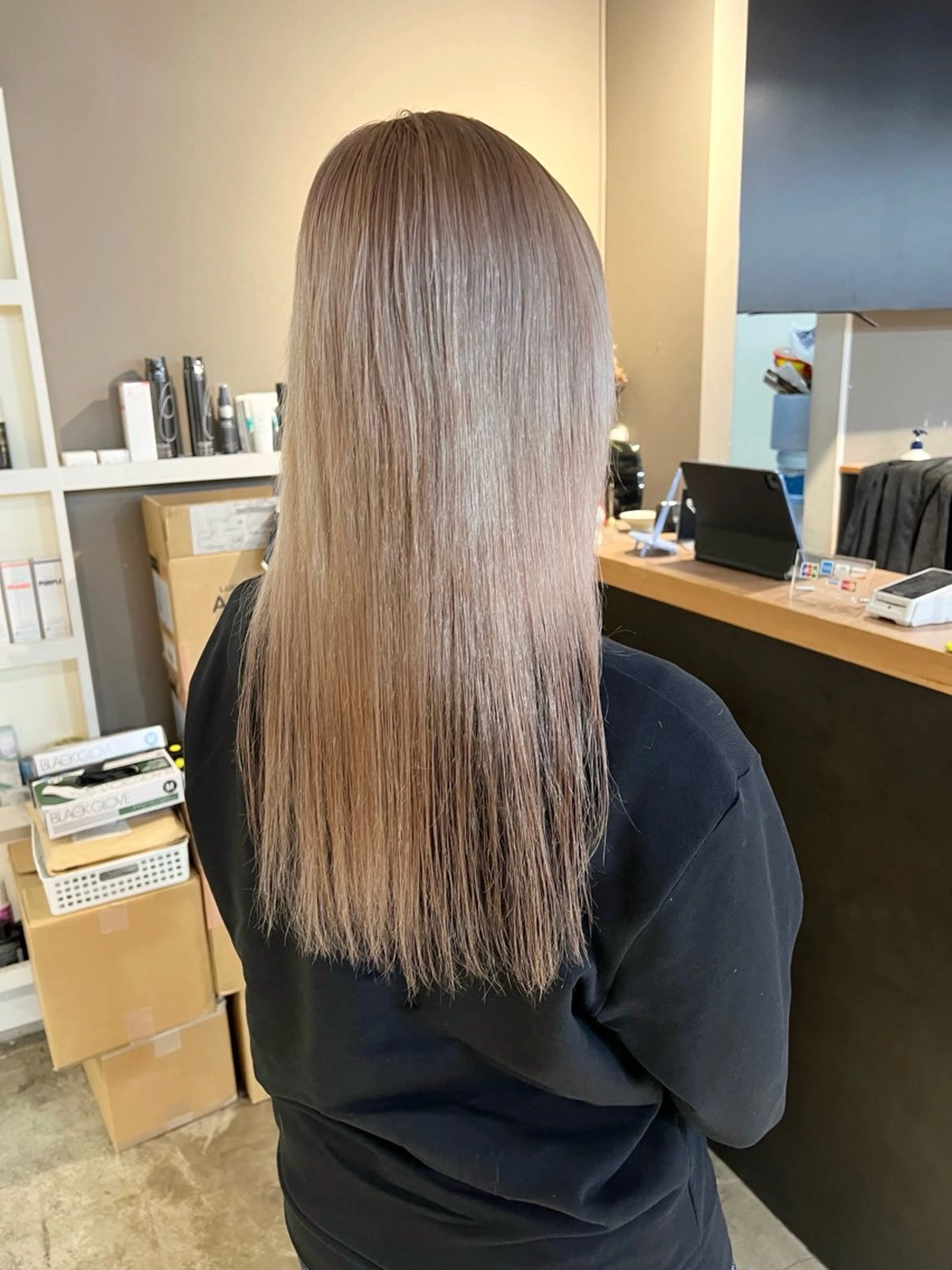 ロング カラー ブリーチ daiki 原宿のヘアスタイル