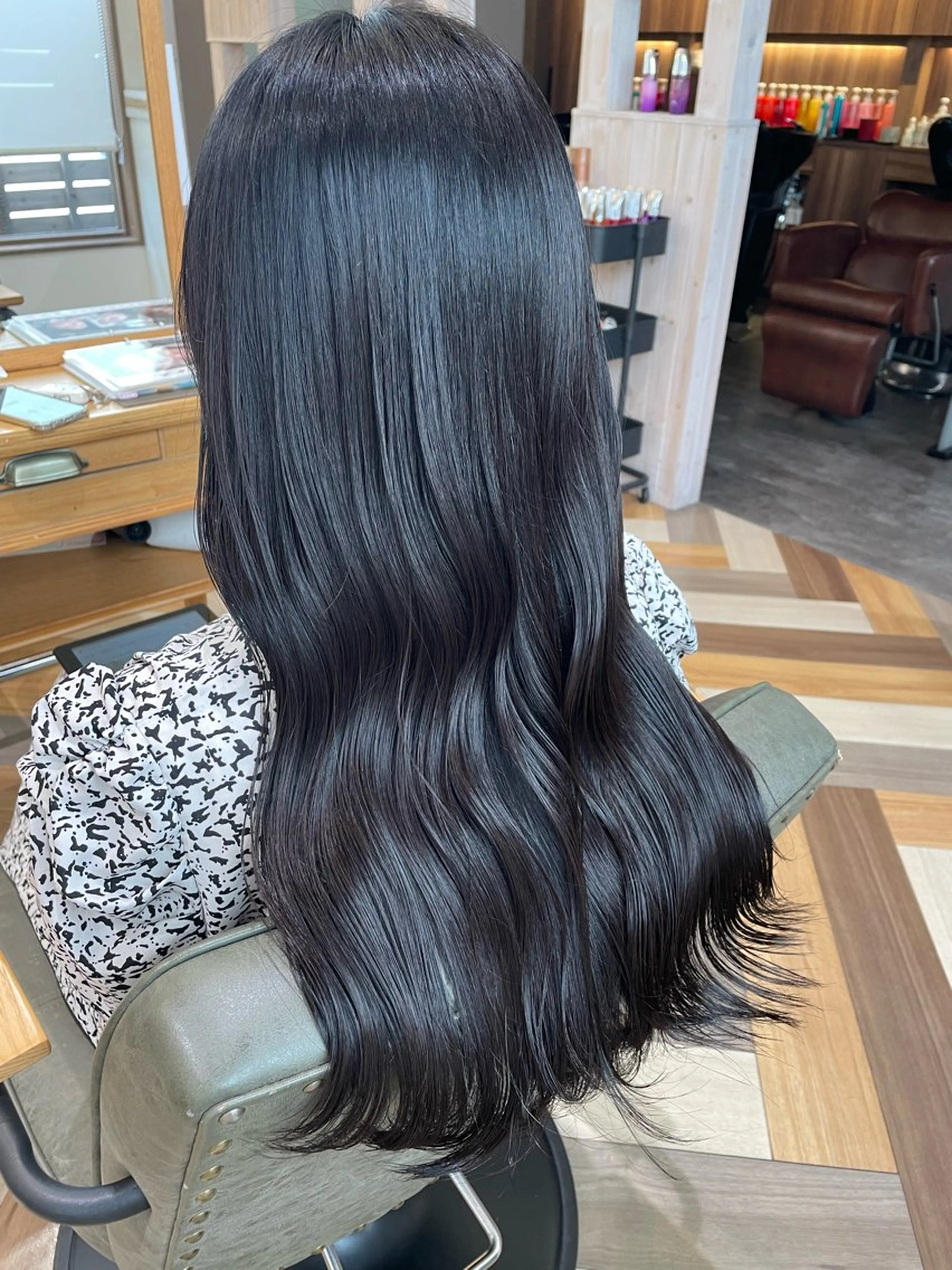 ロング 石川 舞のヘアスタイル