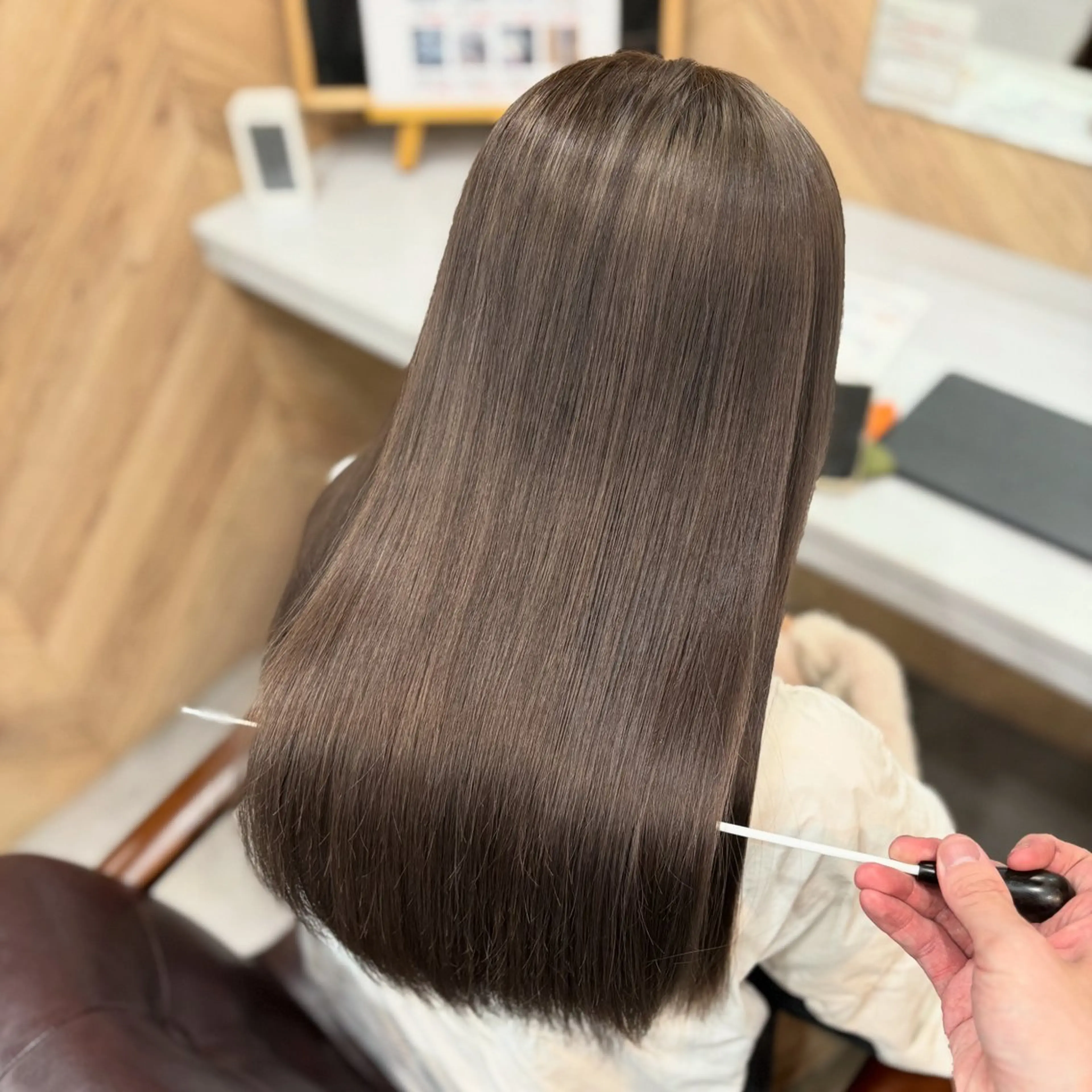 ロング ケアカラー 髪質改善 トリートメント カット ヘアカラー 宇佐美 柊のヘアスタイル