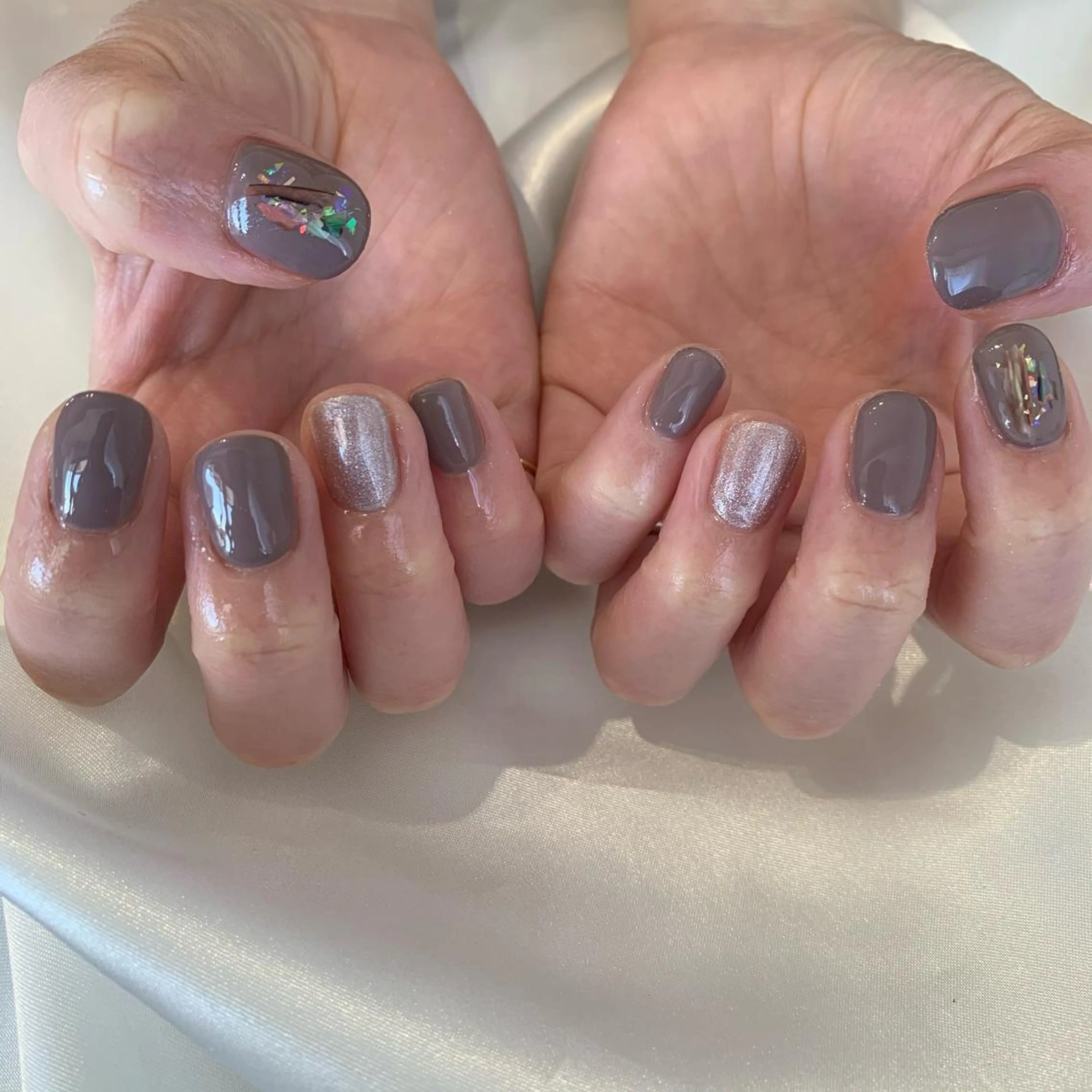 ネイル emanon 新宿東口店所属・nailist akariのネイルデザイン