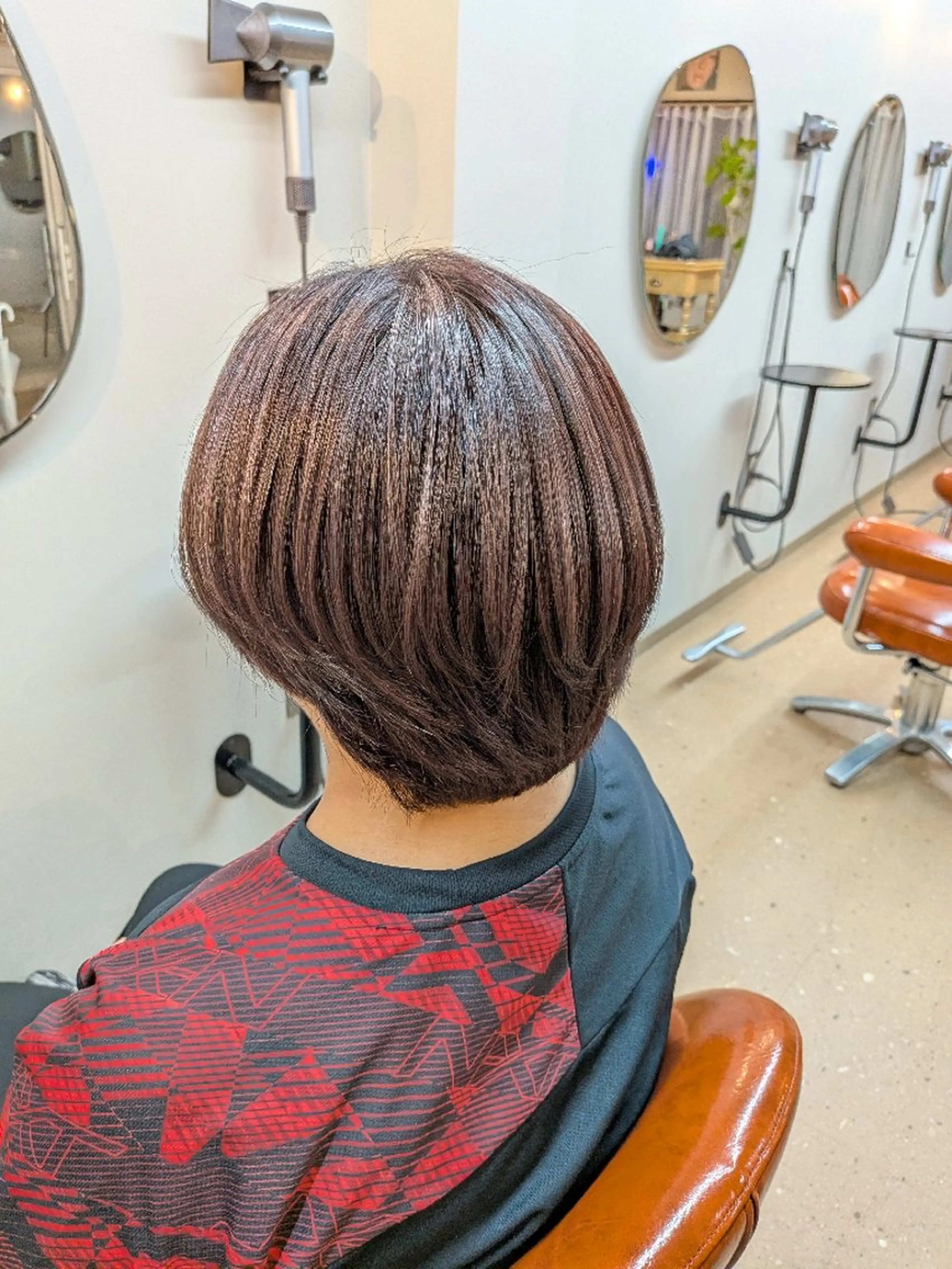 ショート ラベンダーベージュ 西川 智葉のヘアスタイル
