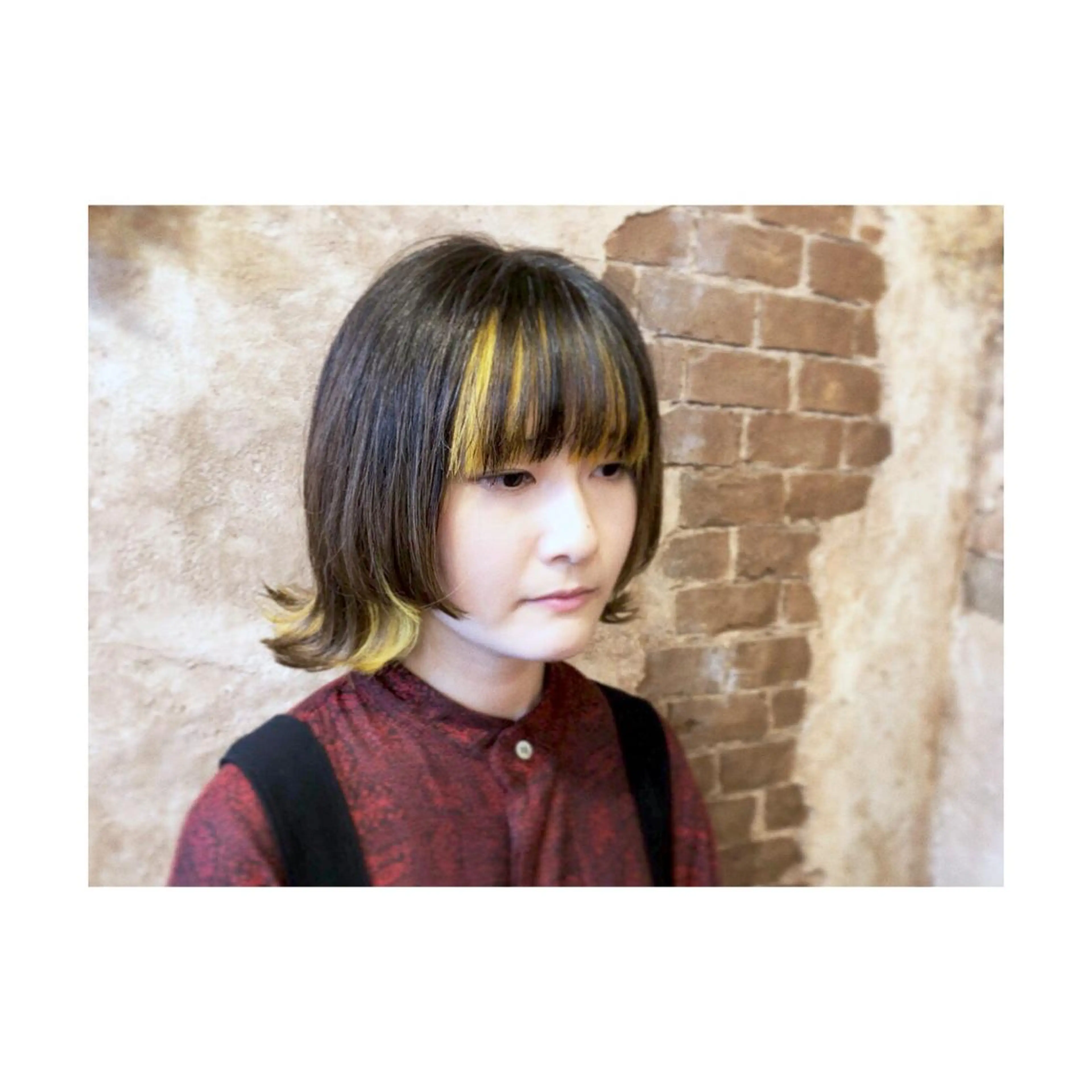 ミディアム カラー ブリーチ、パーマ 西部笑のヘアスタイル