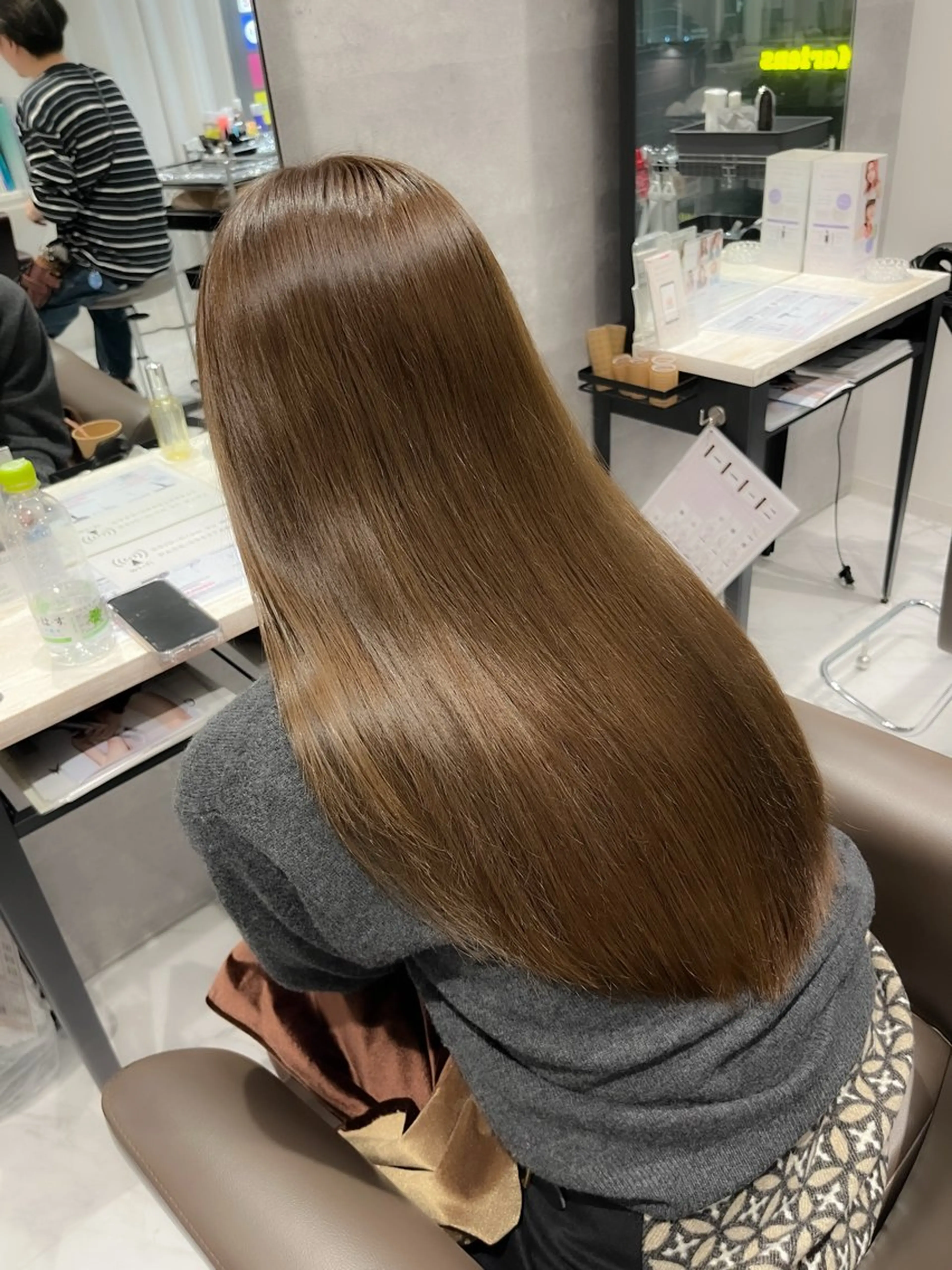 セミロング カラー ヘアカラー トリートメント 坂本 理輝のヘアスタイル