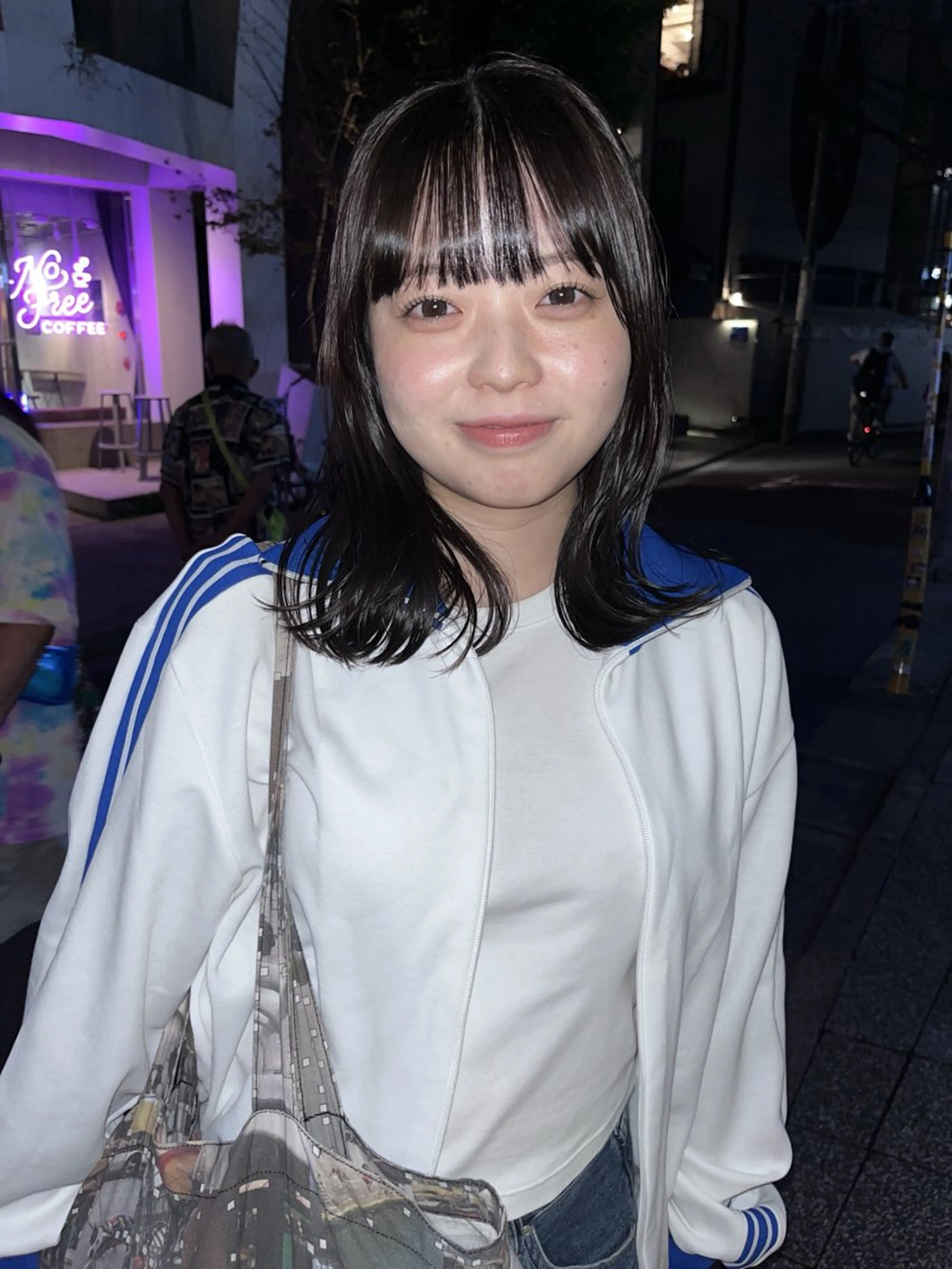 ミディアム カラー カット ヘアカラー トリートメント スッと馴染むhair /ヨシダトモキのヘアスタイル
