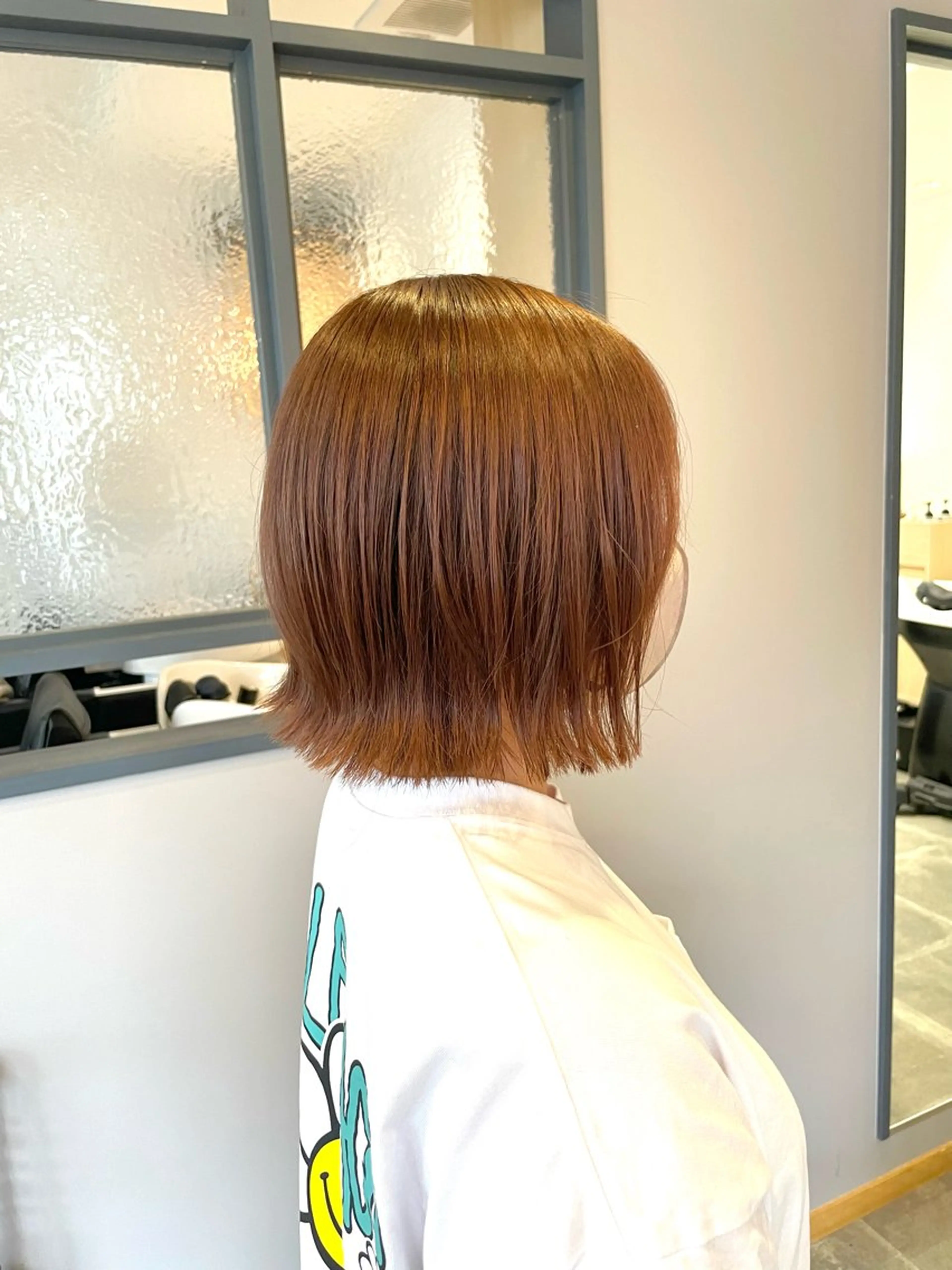ミディアム カラー カット ヘアカラー トリートメント 西村 れいのヘアスタイル