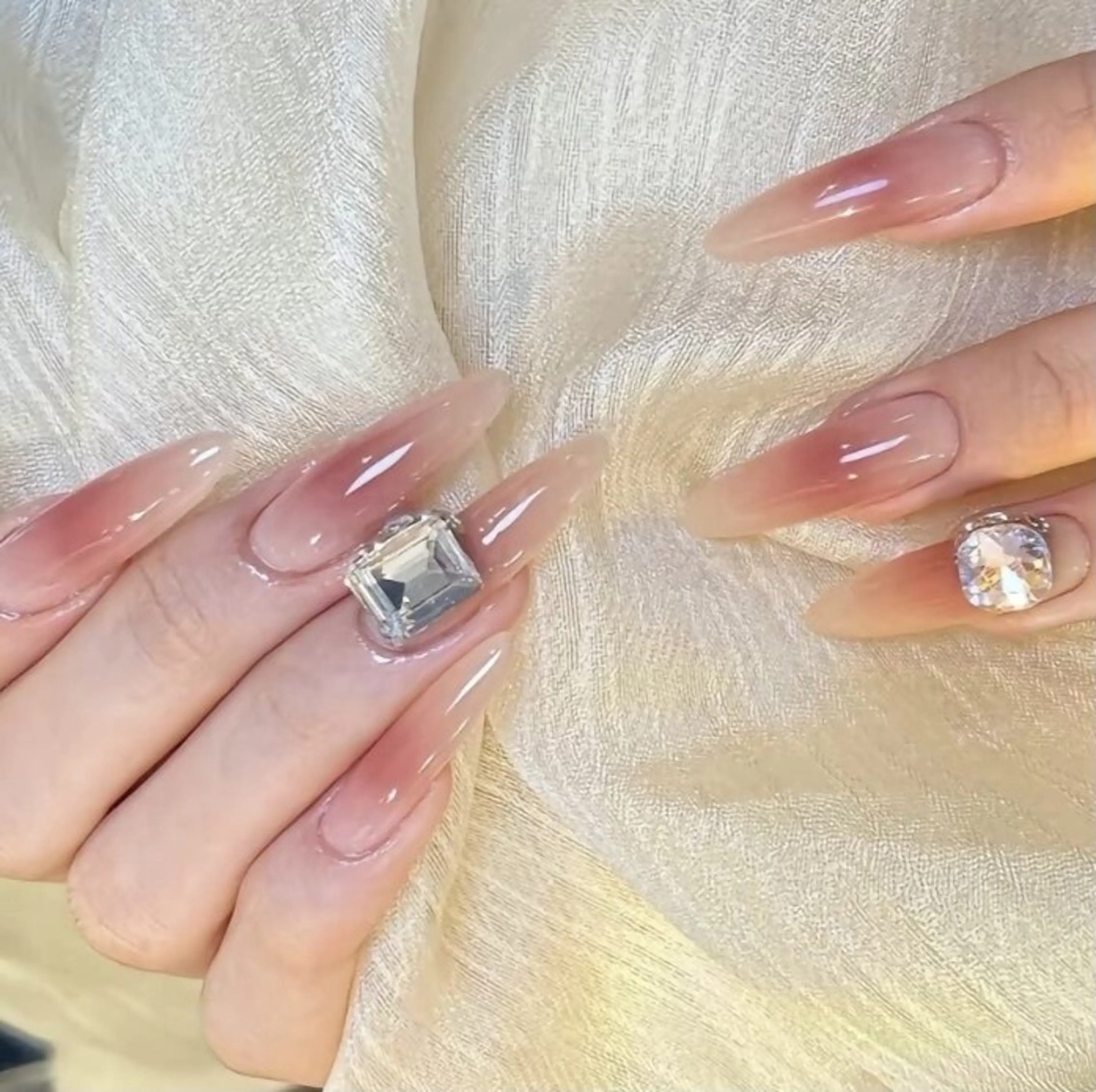 ネイル ハンドネイル 花澤 ネイルサロンのネイルデザイン