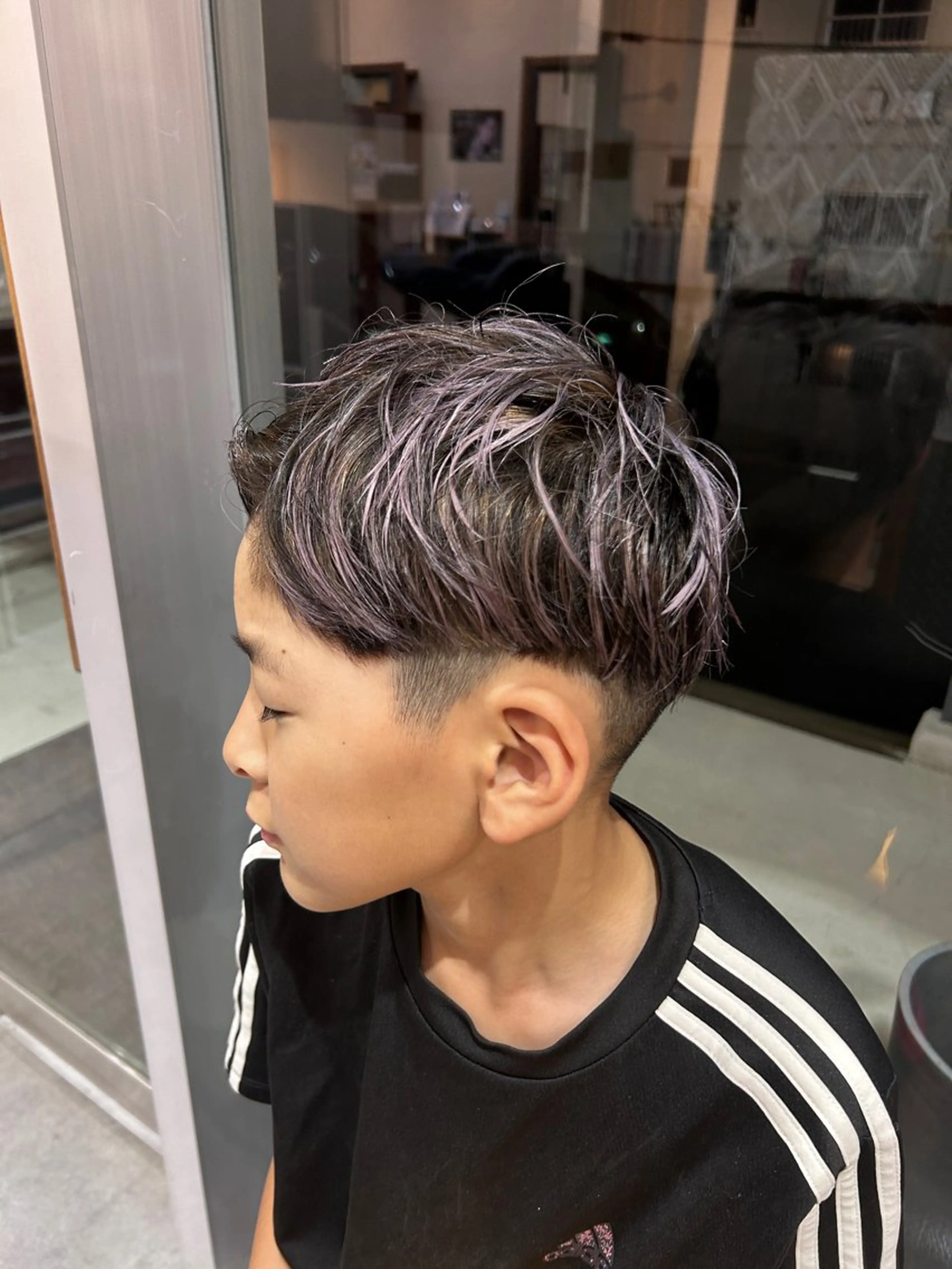 カラー メンズ 井上 萌のヘアスタイル
