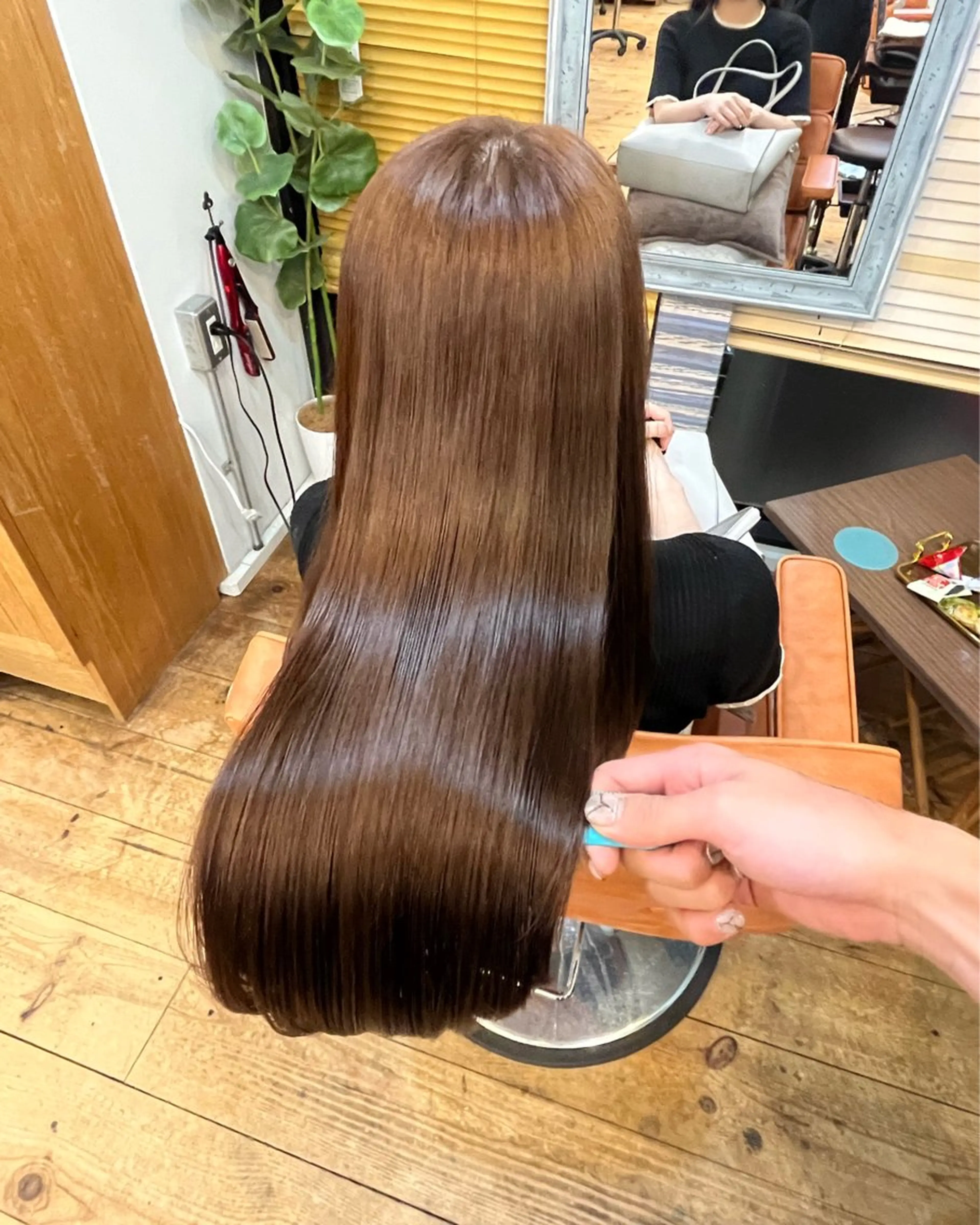 ロング ⚪️髪質改善 縮毛 店長 コウ⚪️のヘアスタイル