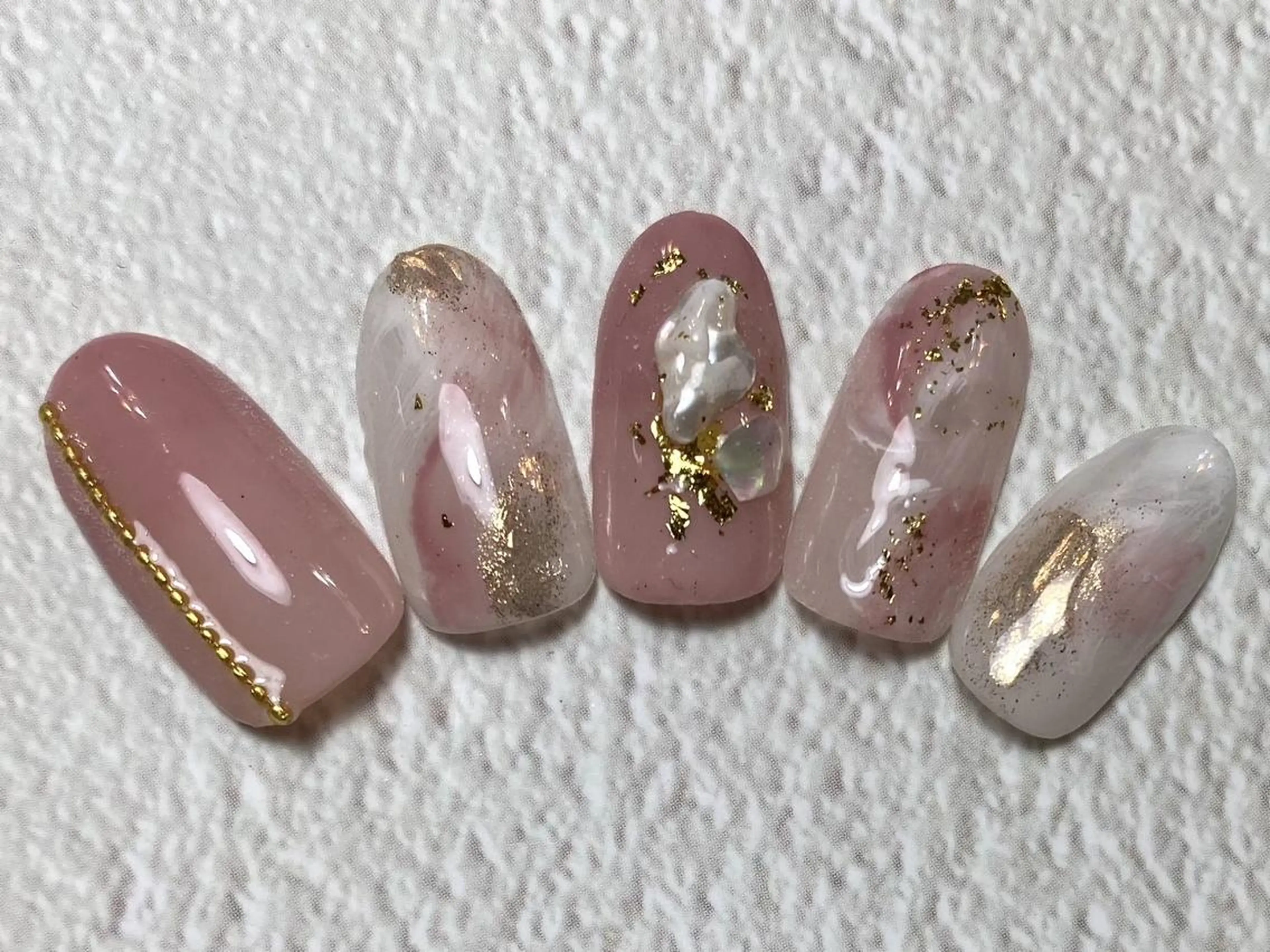 ネイル ハンドネイル Ellie Nail Honamiのネイルデザイン