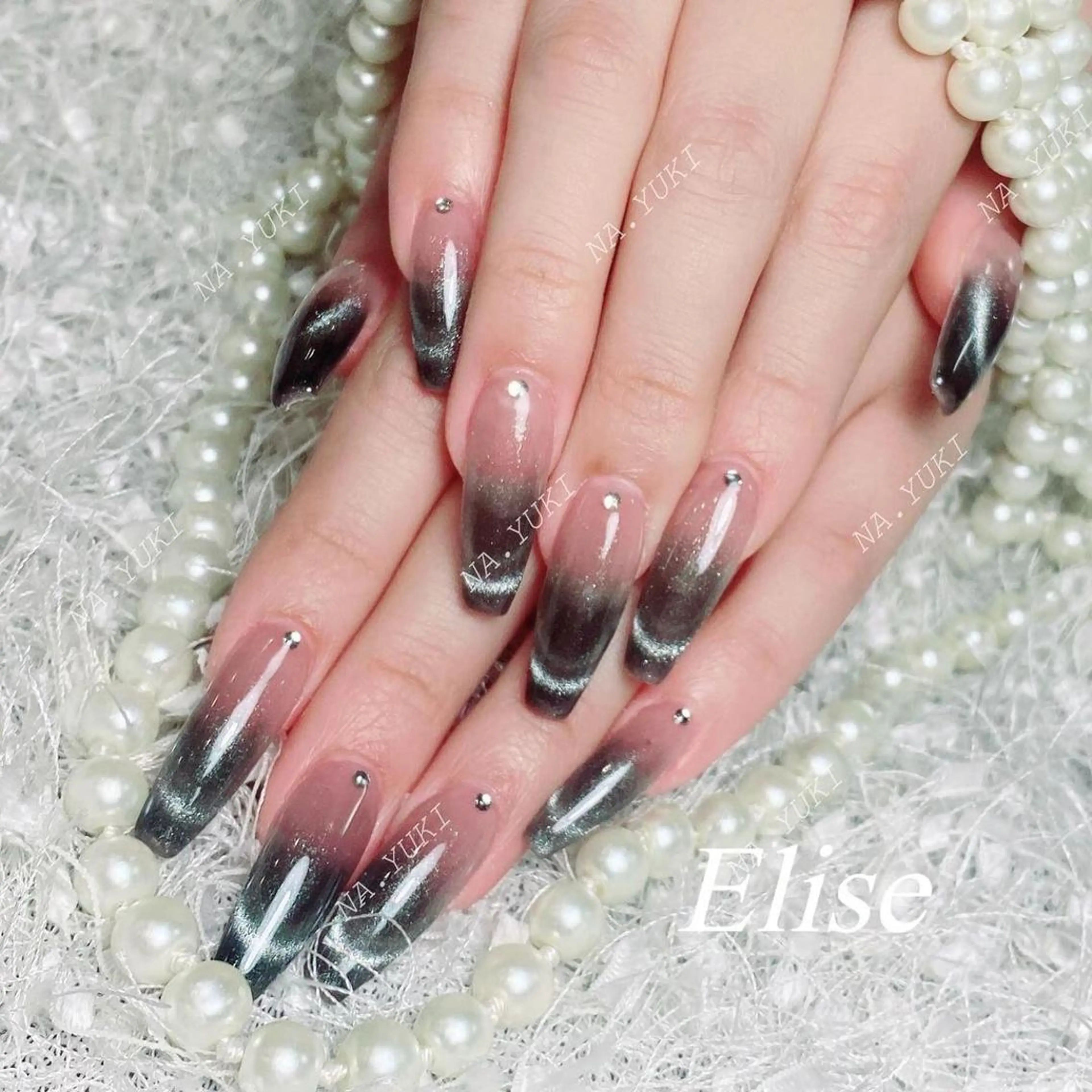 ネイル ハンドネイル ハンドケア 🌷 Mooning 🌷のネイルデザイン