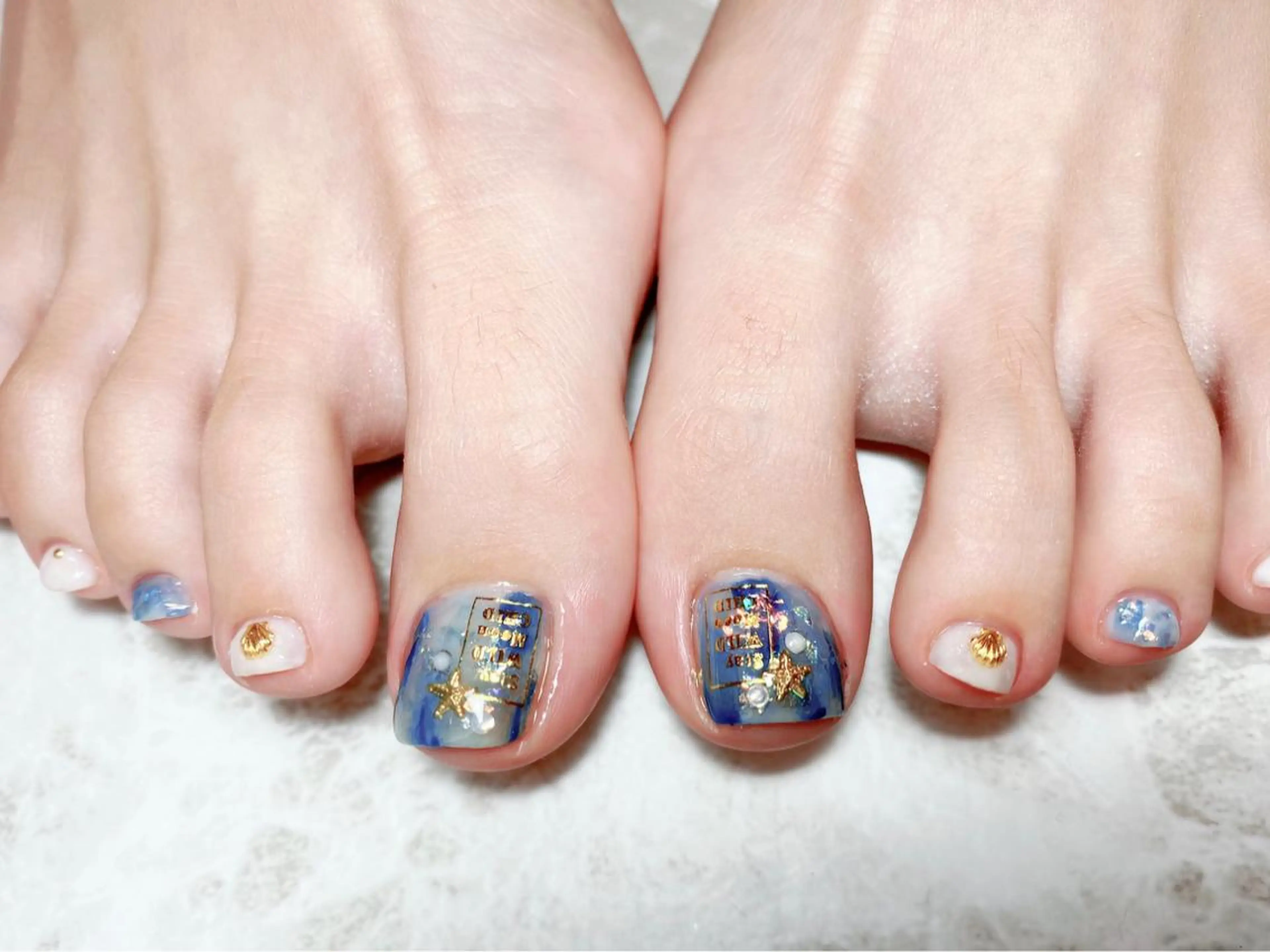 ネイル フットネイル 夏ネイル Era nailのネイルデザイン