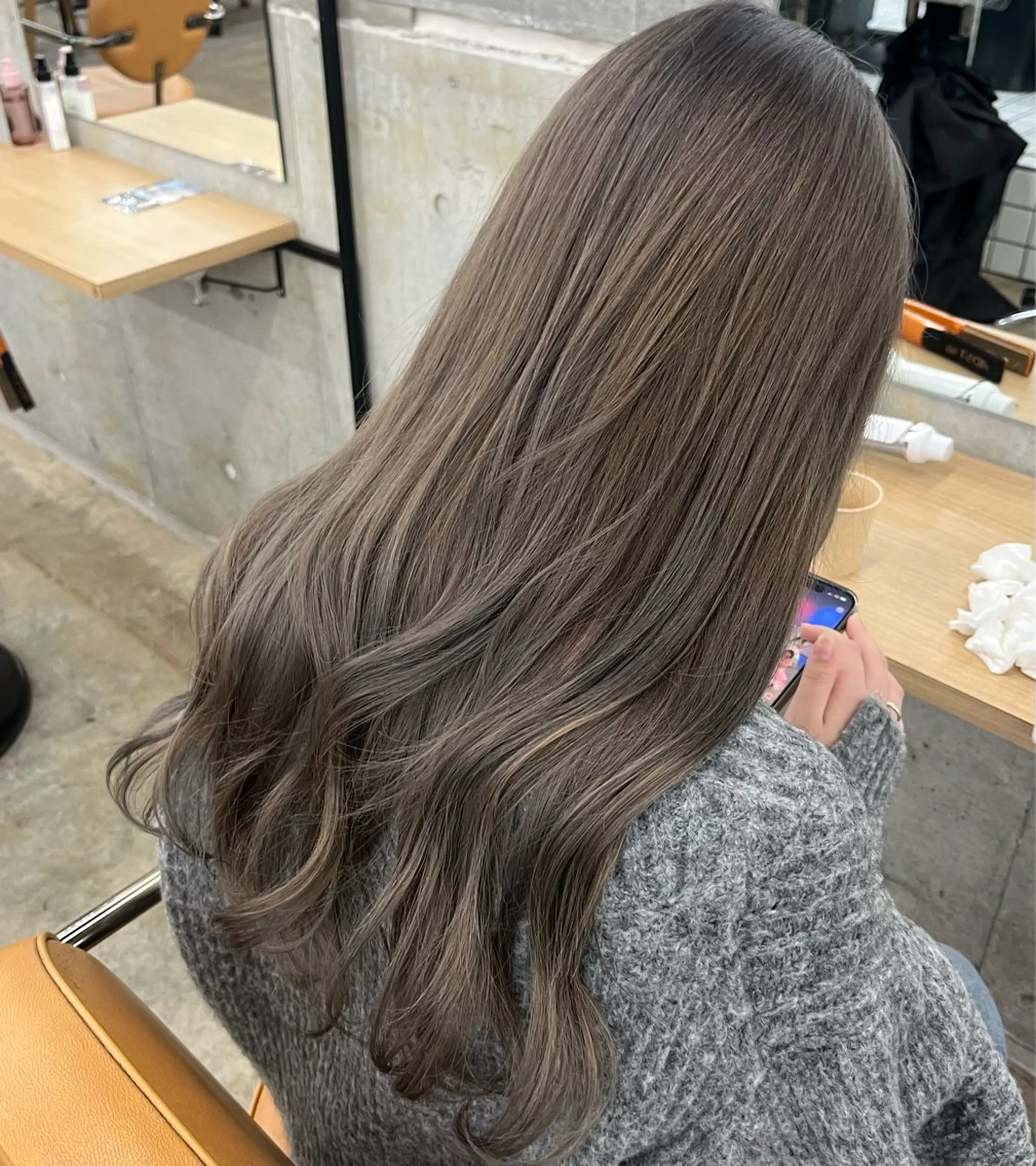 カラー ベージュ×艶🍨 mihoのヘアスタイル