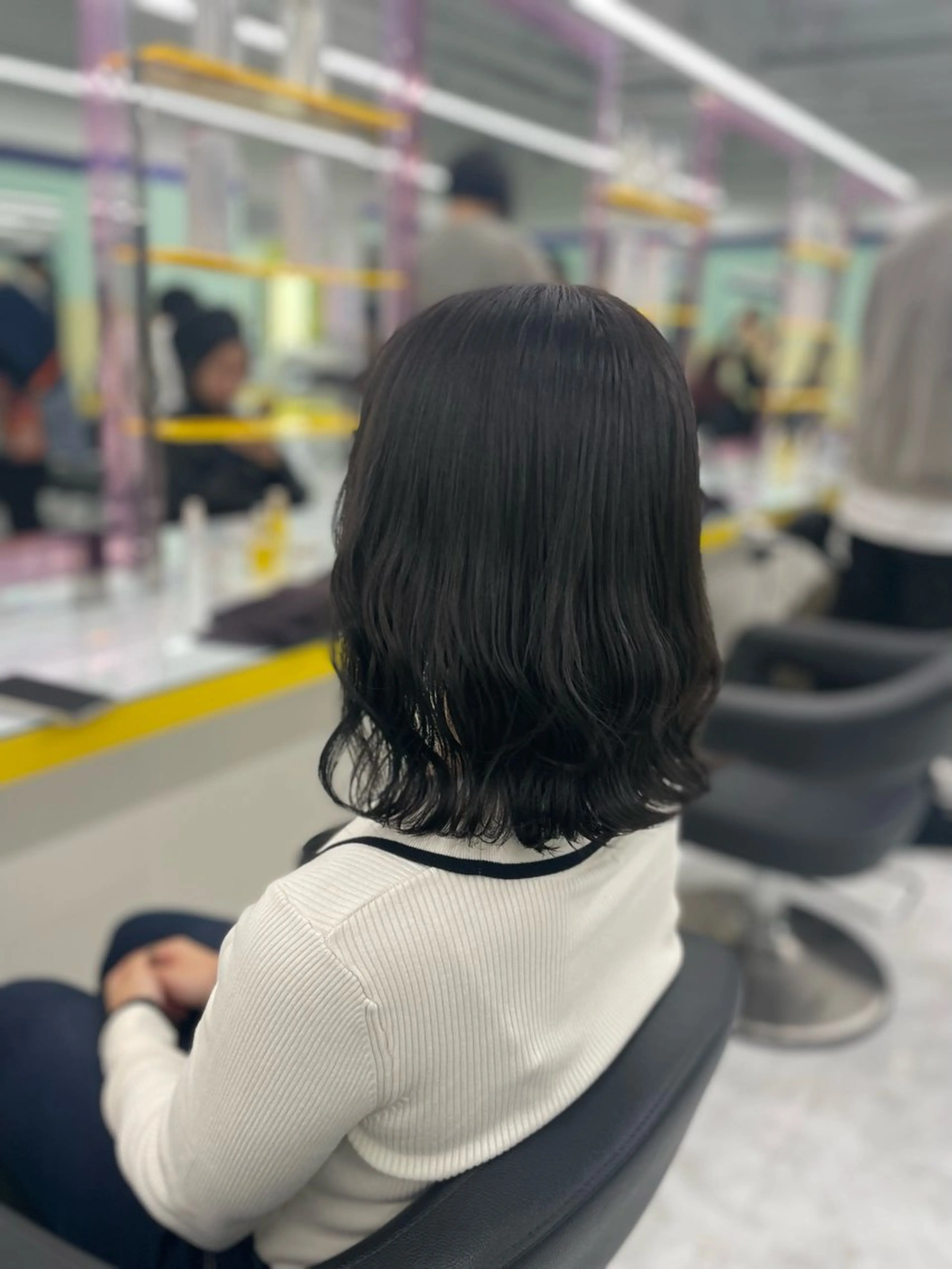 セミロング カラー ヘアアレンジ ヘアカラー トリートメント ☁️縮毛矯正✖️ 赤み消し☁️りくのヘアスタイル