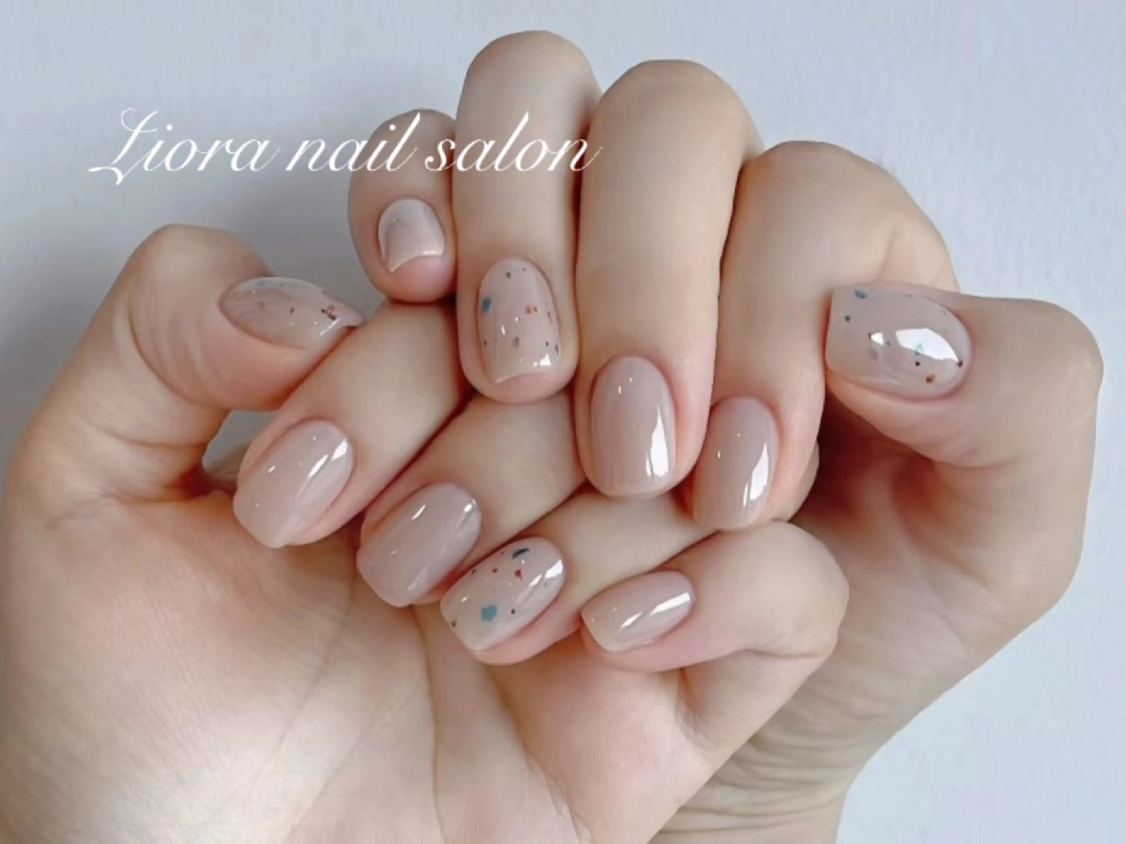ネイル フレンチネイル ジェルネイル ガーリー グラデーション キラキラネイル ハンドネイル Liora ネイルサロン所属・Liora nail salonのネイルデザイン