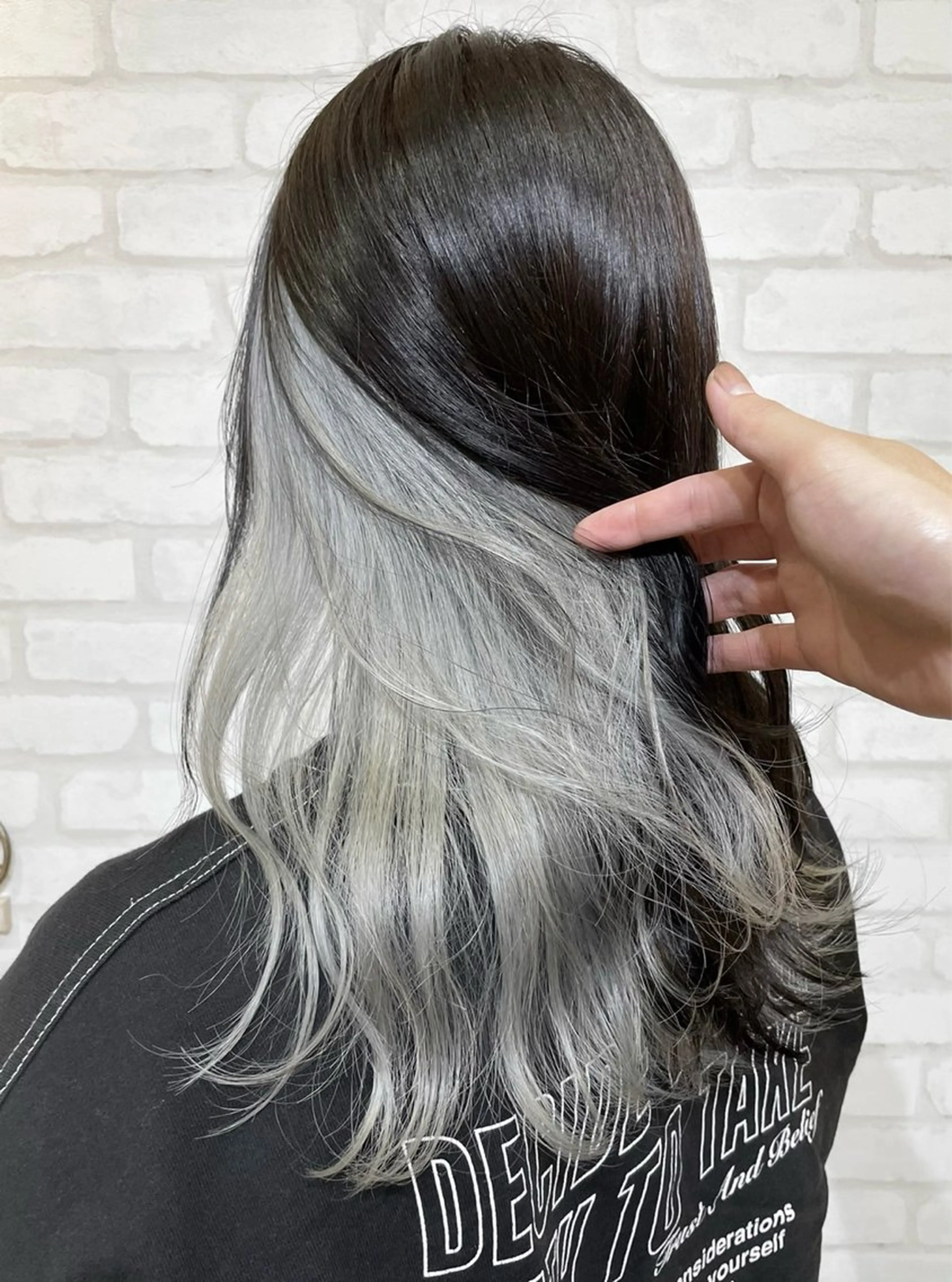 セミロング ヘアカラー ブリーチカラー🐭♡ moeのヘアスタイル