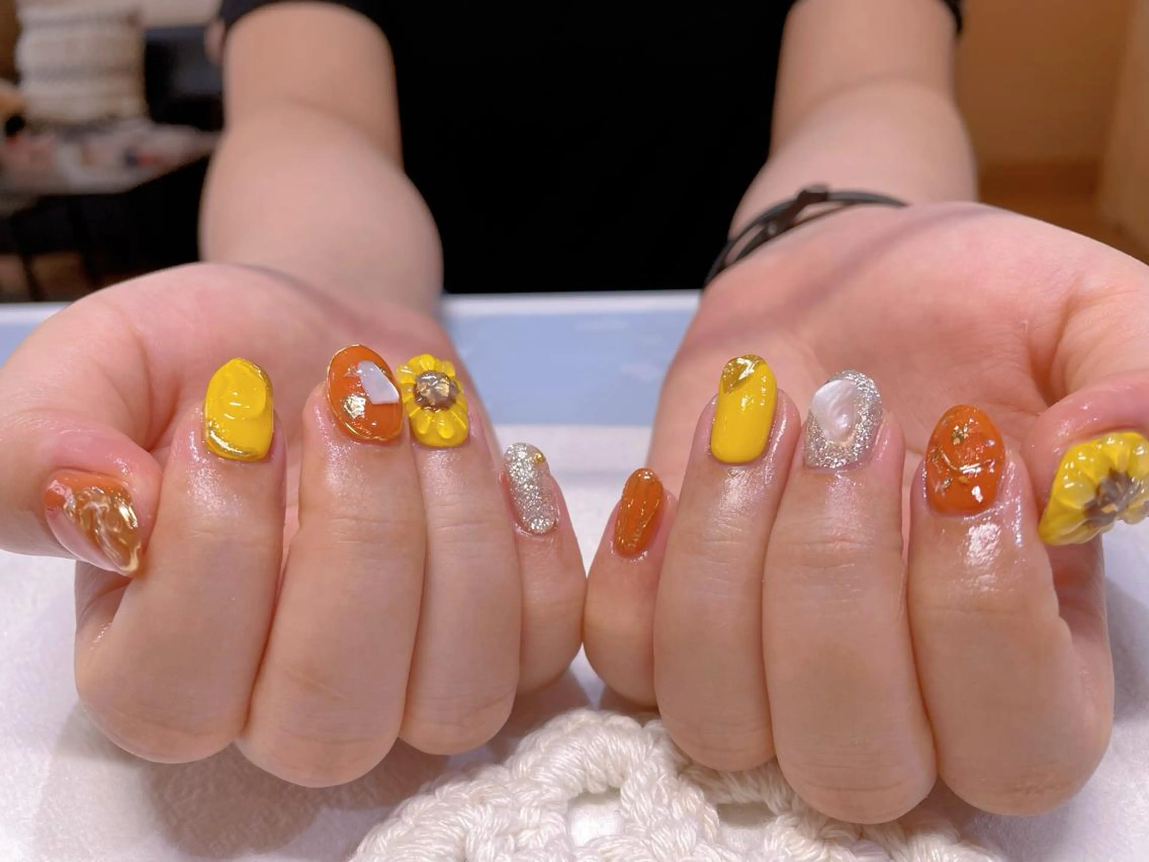 ネイル ニュアンスネイル オレンジ 黄色 ハンドネイル ネイリスト ❄️ユキ❄️のネイルデザイン