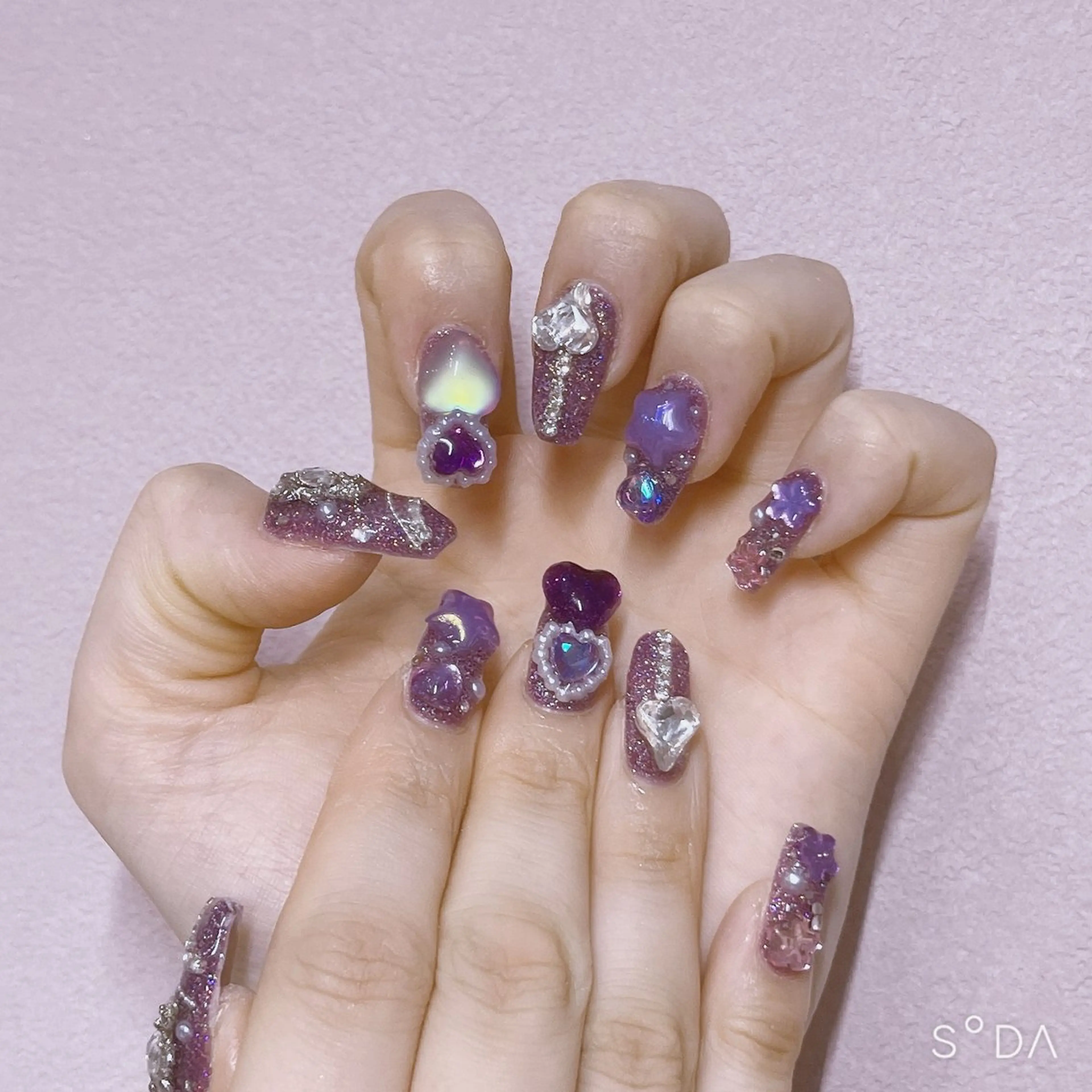 ネイル ハンドネイル CARAT カラットのネイルデザイン