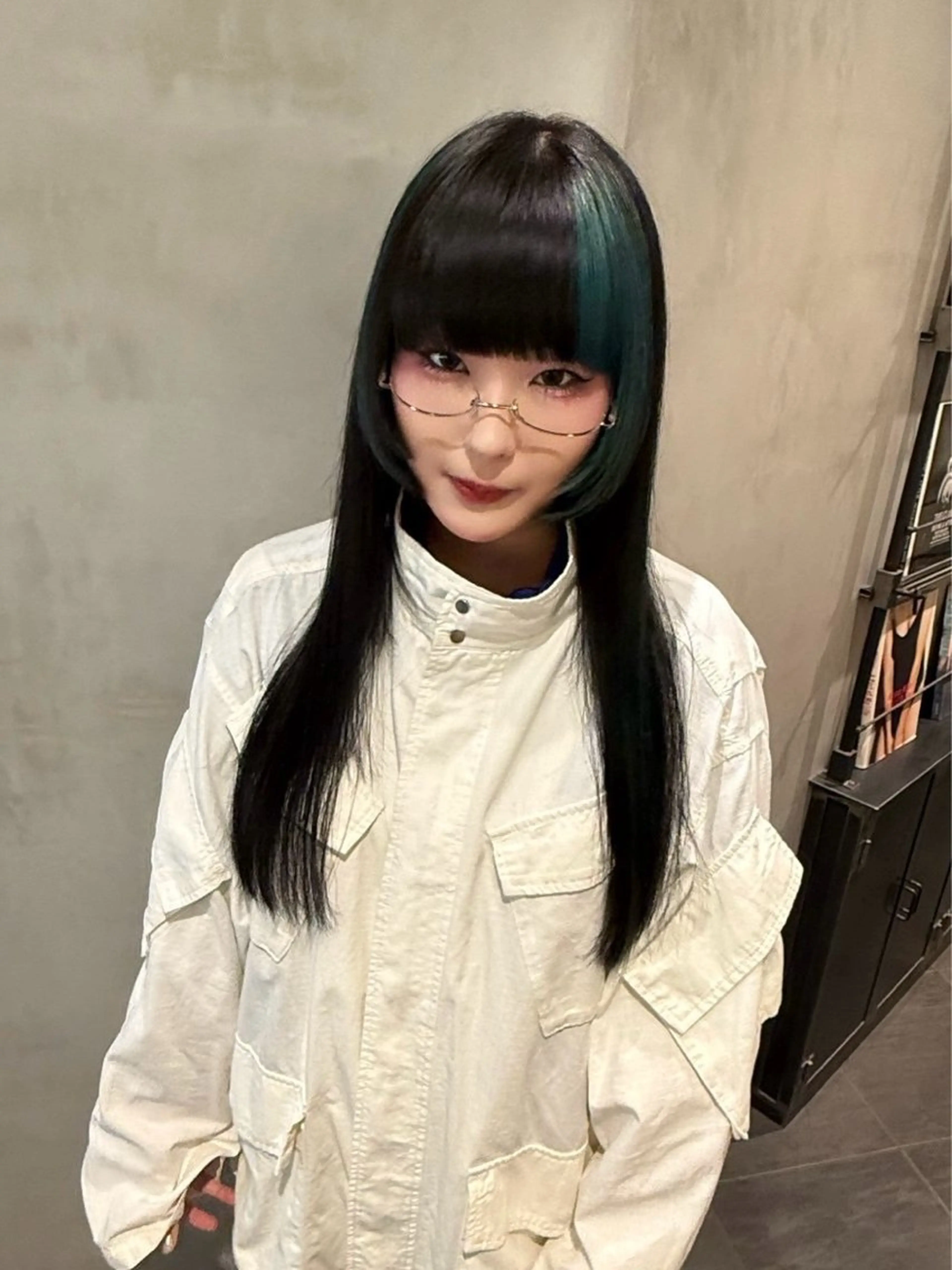 ロング カラー カット ヘアカラー トリートメント 優 作のヘアスタイル