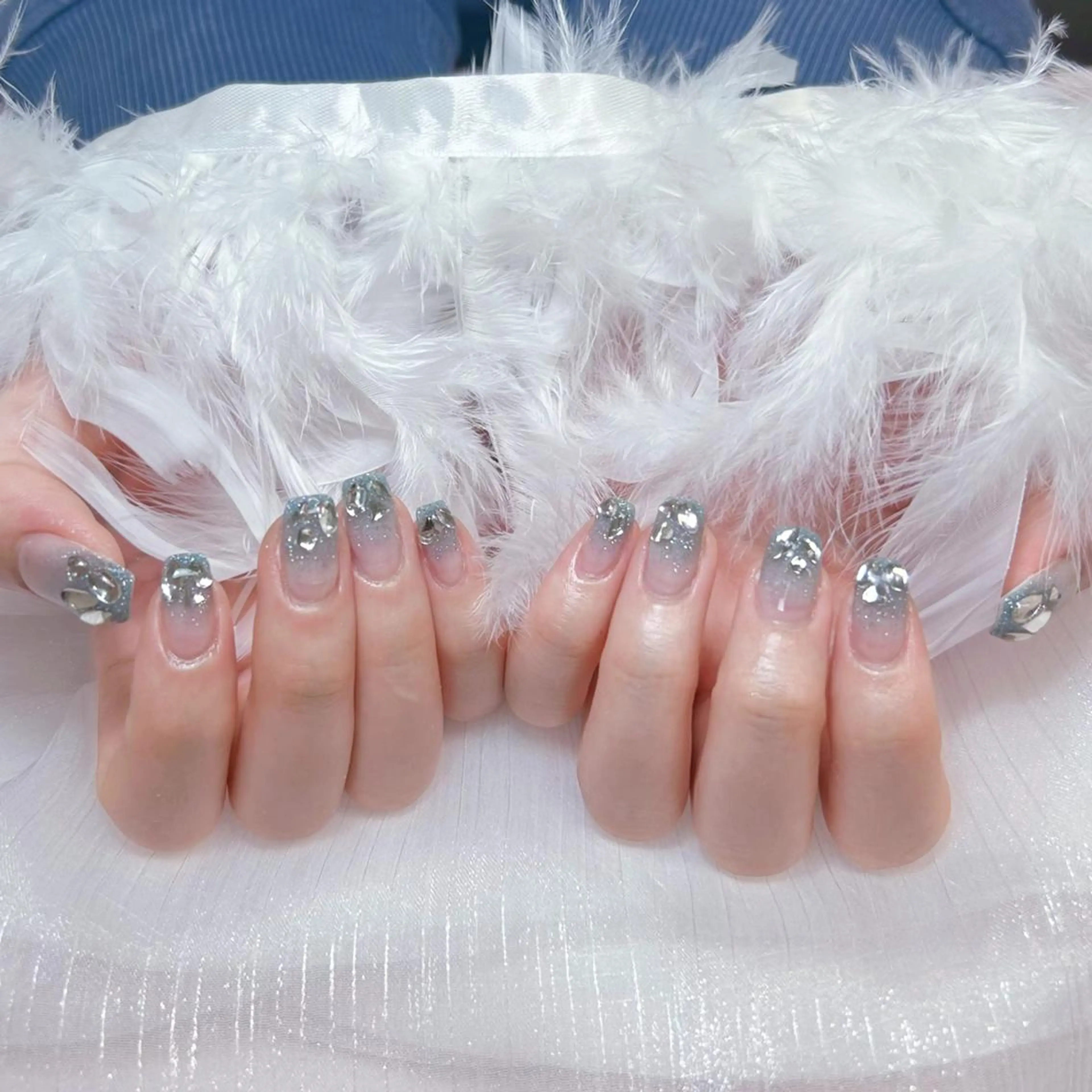 ネイル アートネイル オーロラネイル ガーリー キラキラネイル 韓国ネイル ハンドネイル DIAMOND 💅のネイルデザイン