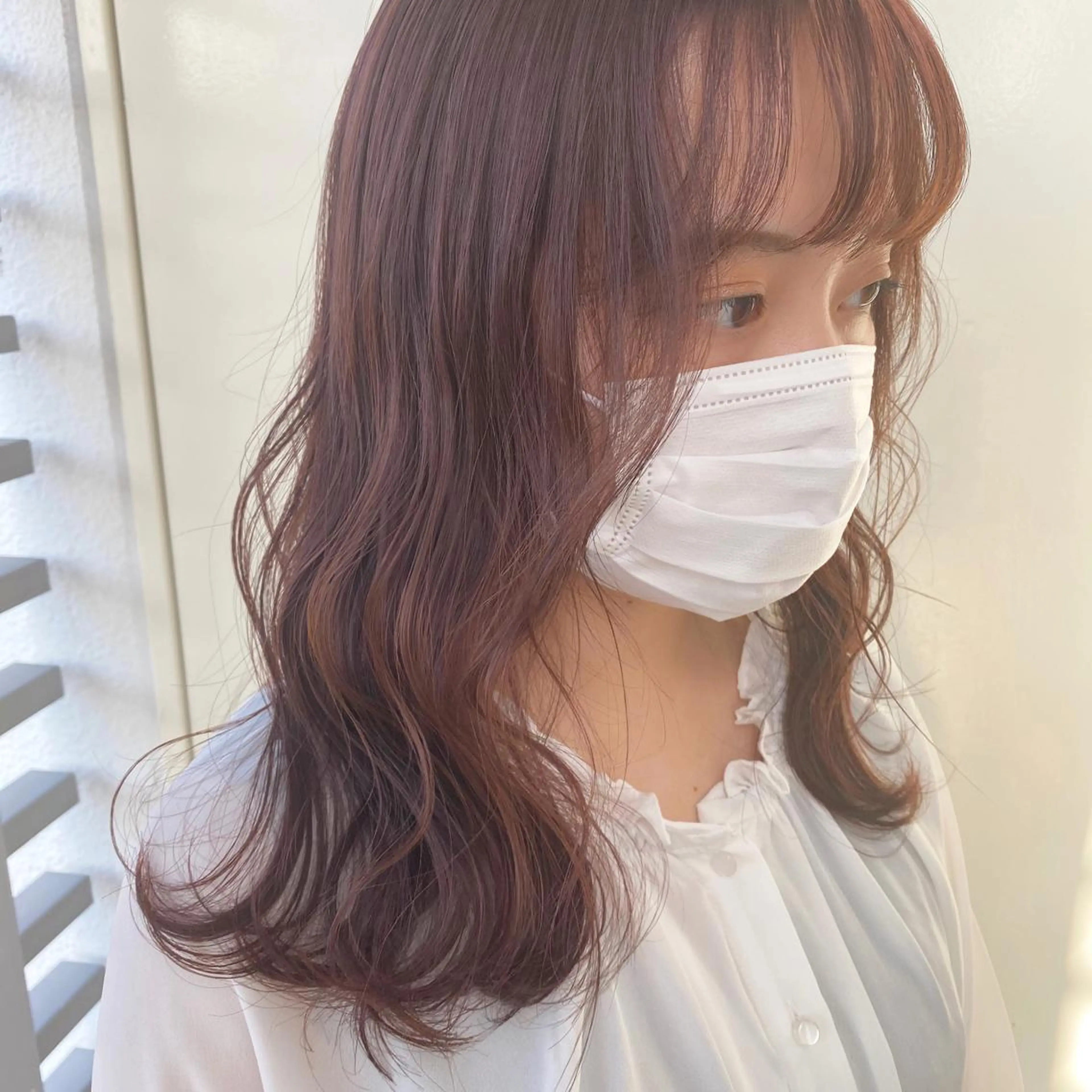 セミロング カラー 韓国ヘア顔周りカット 艶髪ベージュtamaのヘアスタイル