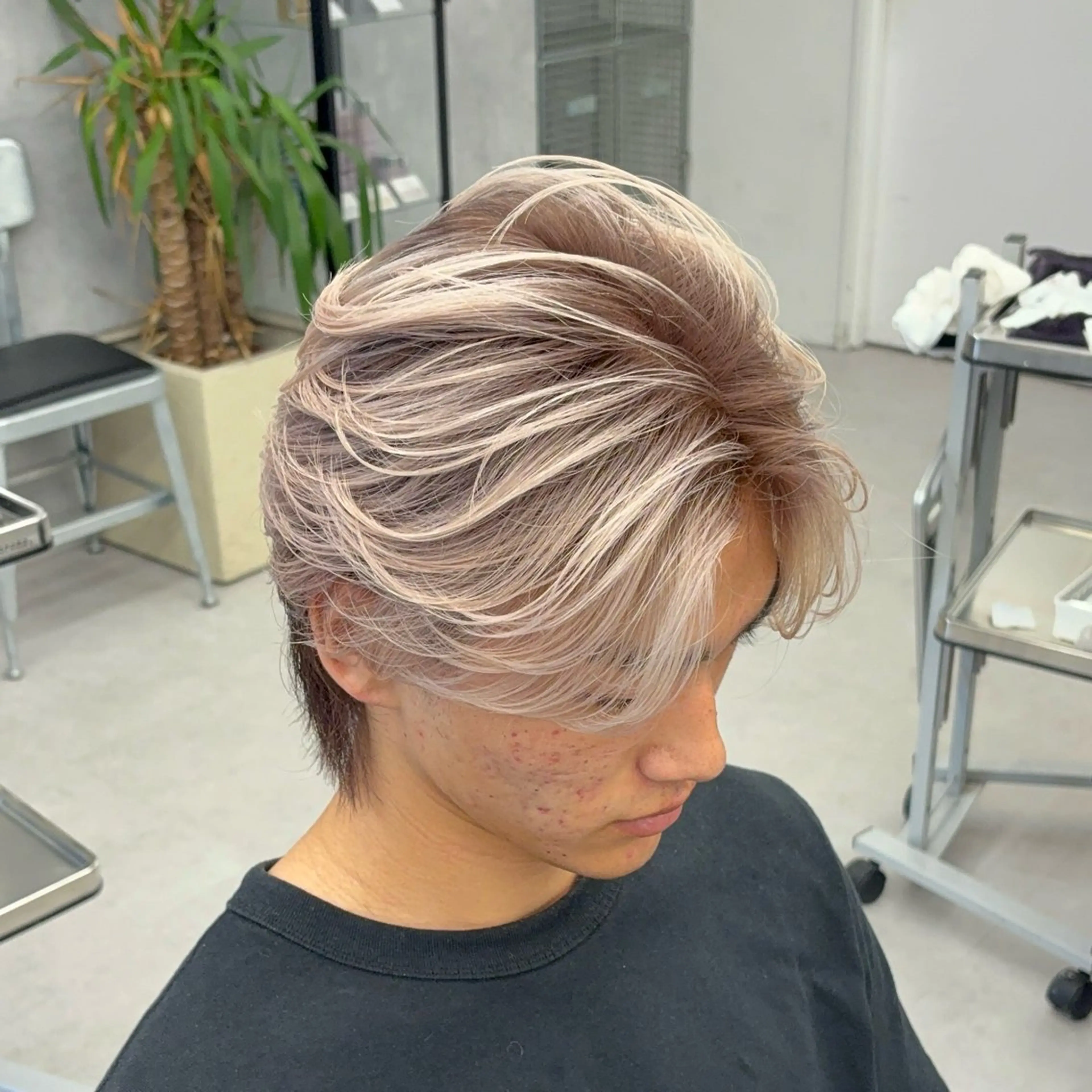 【メンズバレイヤージュ💆🏻】　¥27500→¥8800 メンズカット＋ブリーチ1回＋カラー（バレイヤージュ）の写真