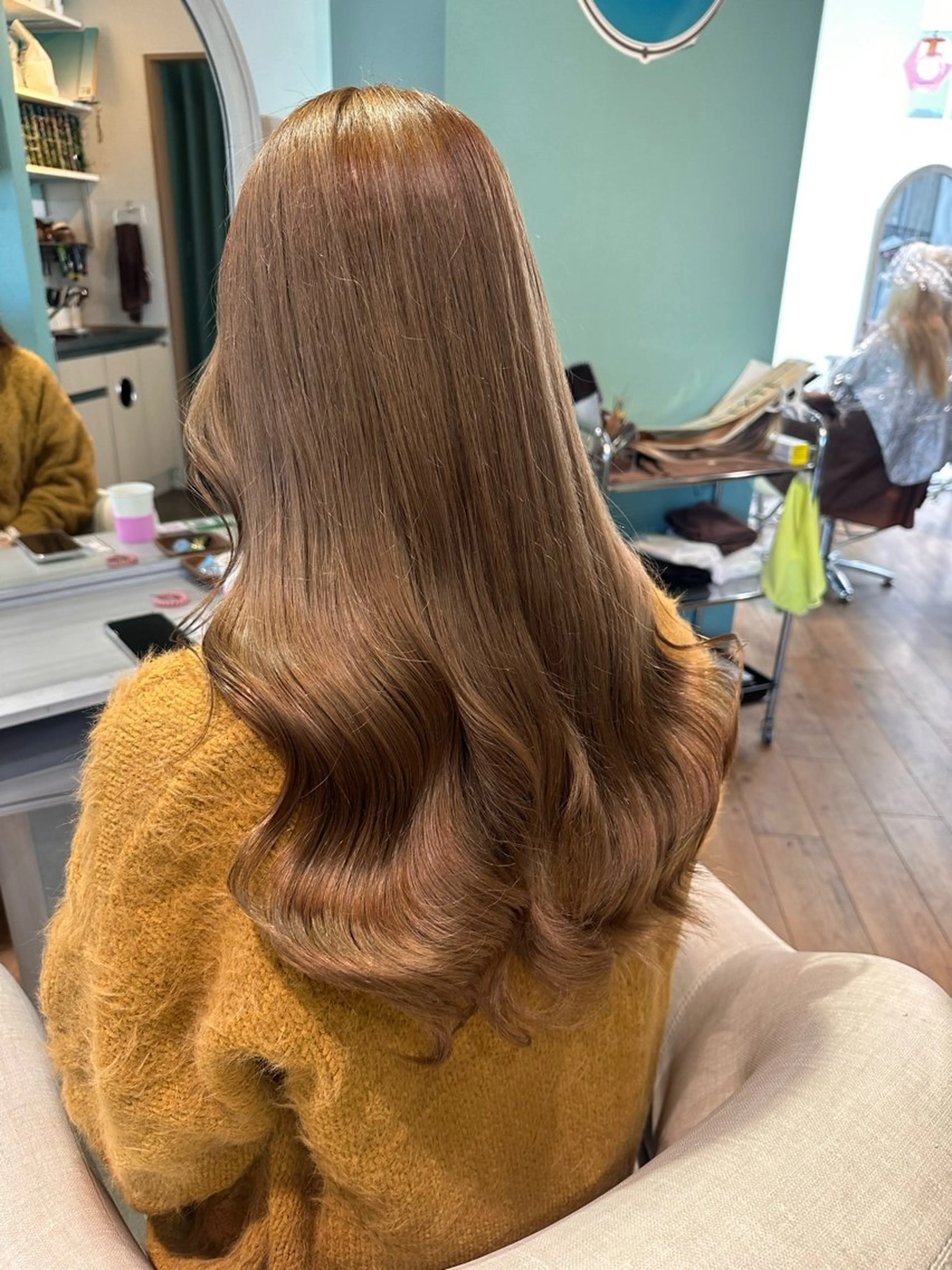 ロング カラー ベージュカラー ケアカラー ヘアカラー トリートメント 🧸プルエクステ❤︎ ネイルKAO🧸のヘアスタイル
