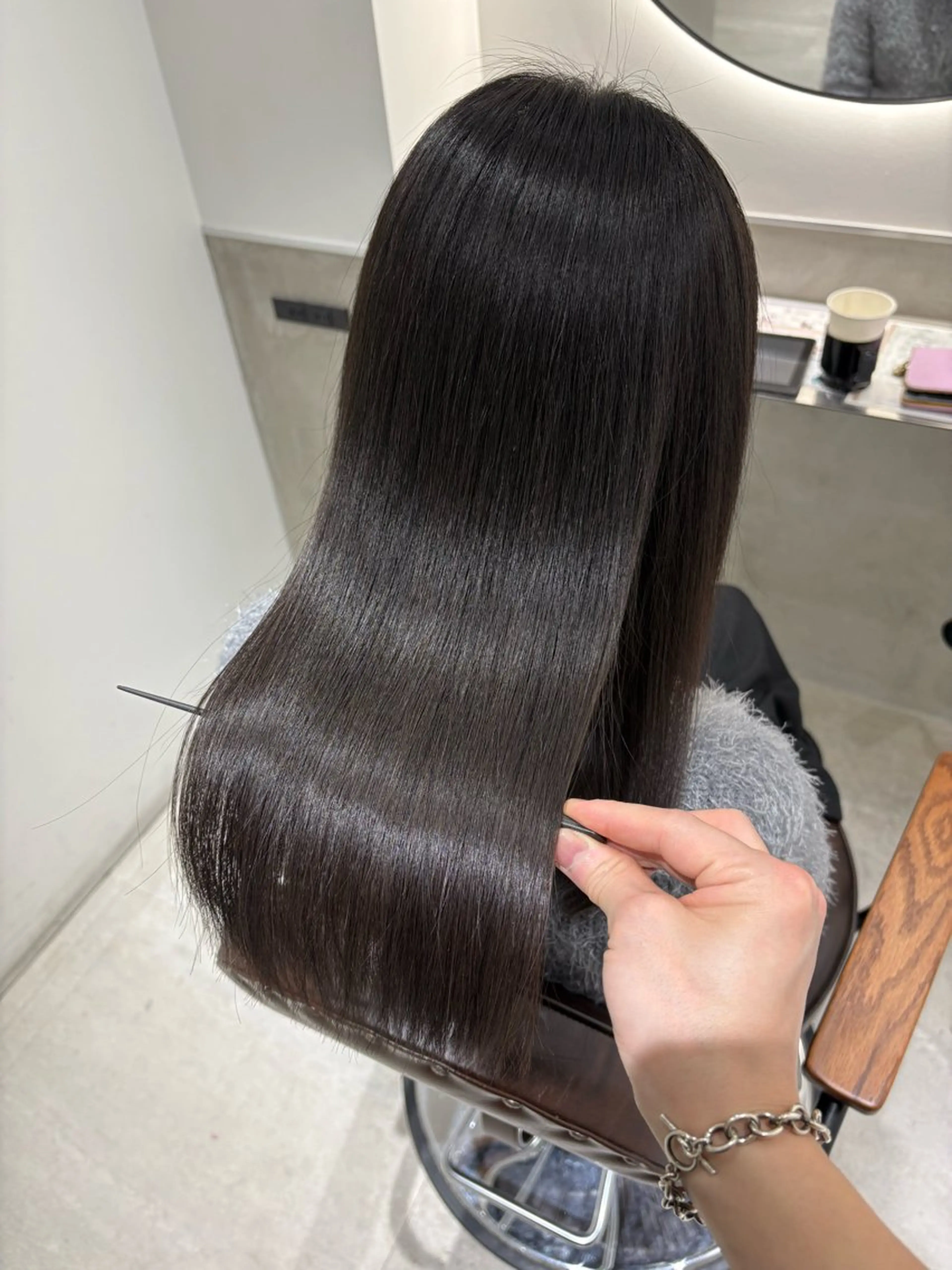 セミロング 縮毛矯正 トリートメント eN° by youres hair 銀座店【エン バイ ユアーズヘア】所属・髪質改善&縮毛矯正 🍀本木ヨシヒサのヘアスタイル