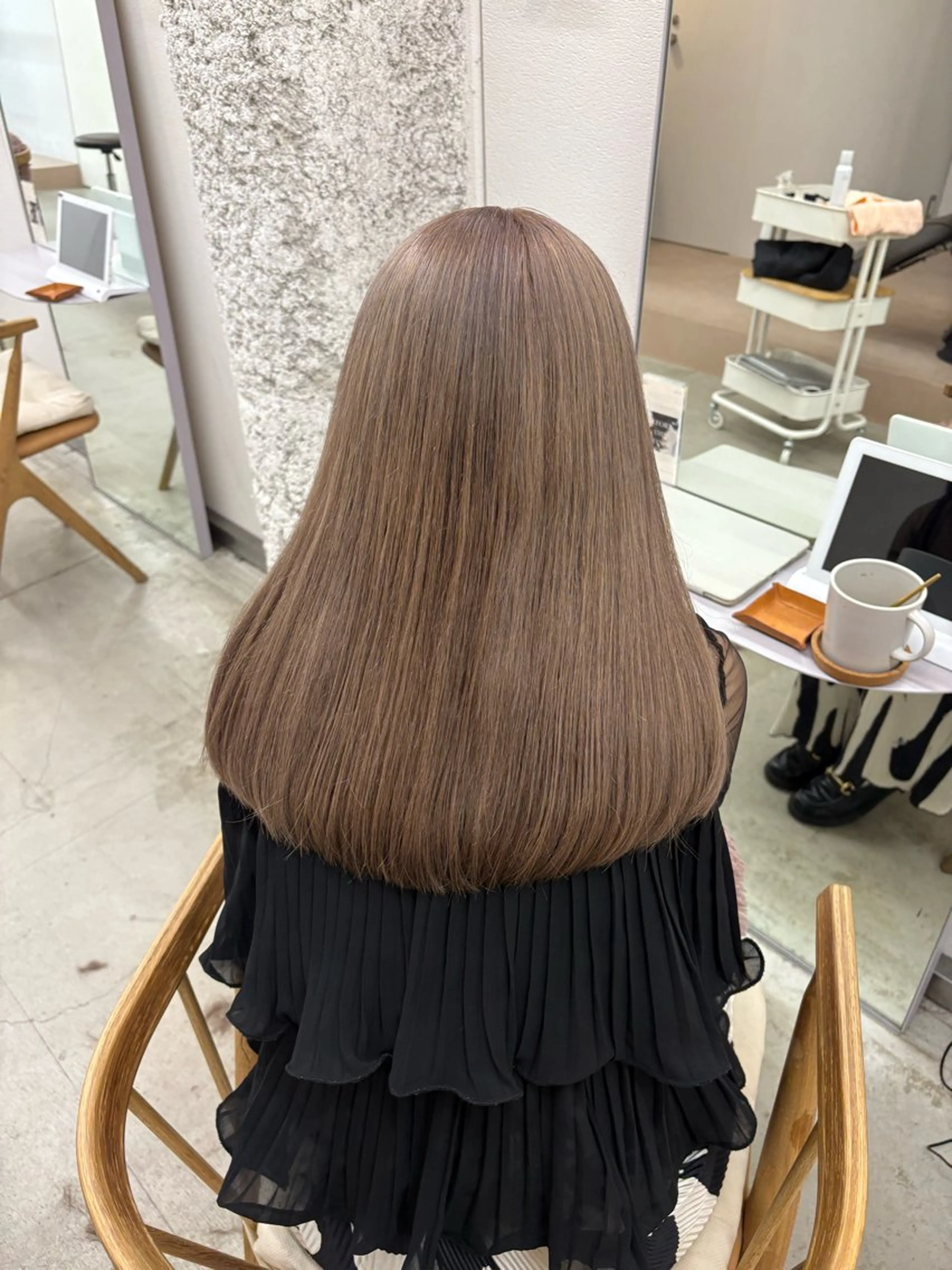 セミロング カラー ベージュカラー カット ヘアカラー トリートメント NIKO/名古屋/ 伏見/花屋併設のヘアスタイル