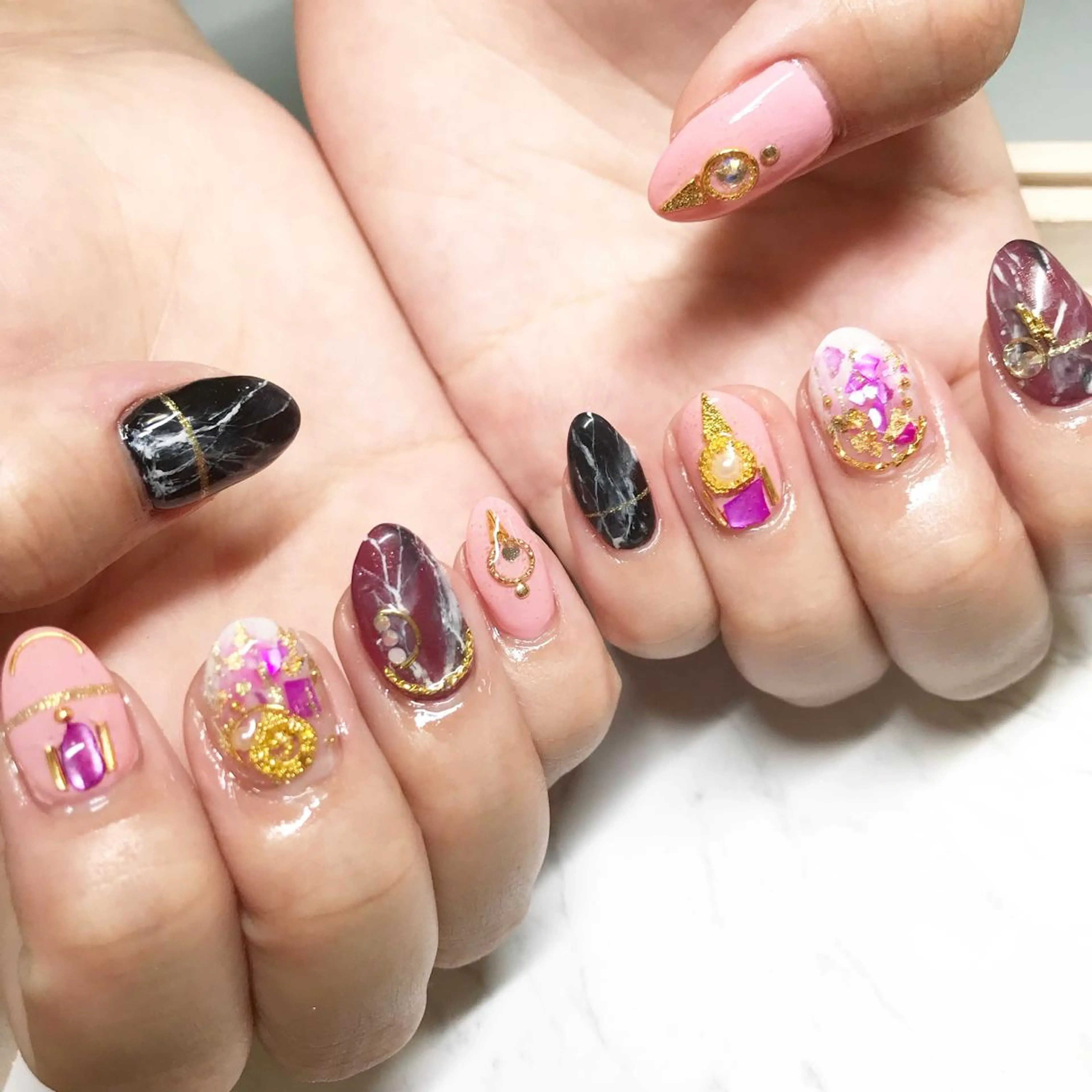 ネイル ネイリスト yuiのネイルデザイン