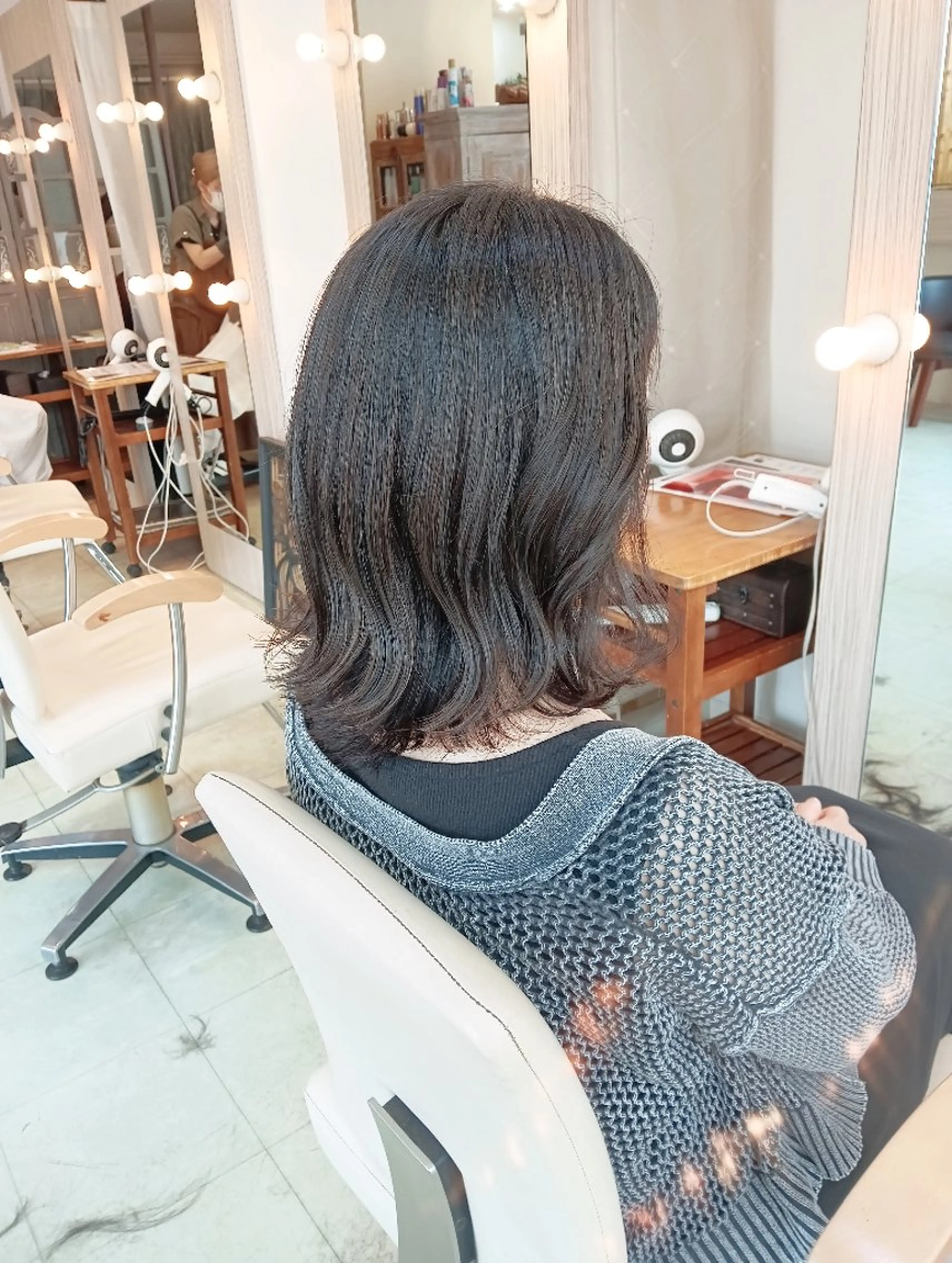 ミディアム カット ヘアカラー DiMPlE  【ディンプル】 越谷/越谷駅前所属・DiMPlEみやじま はつみのヘアスタイル