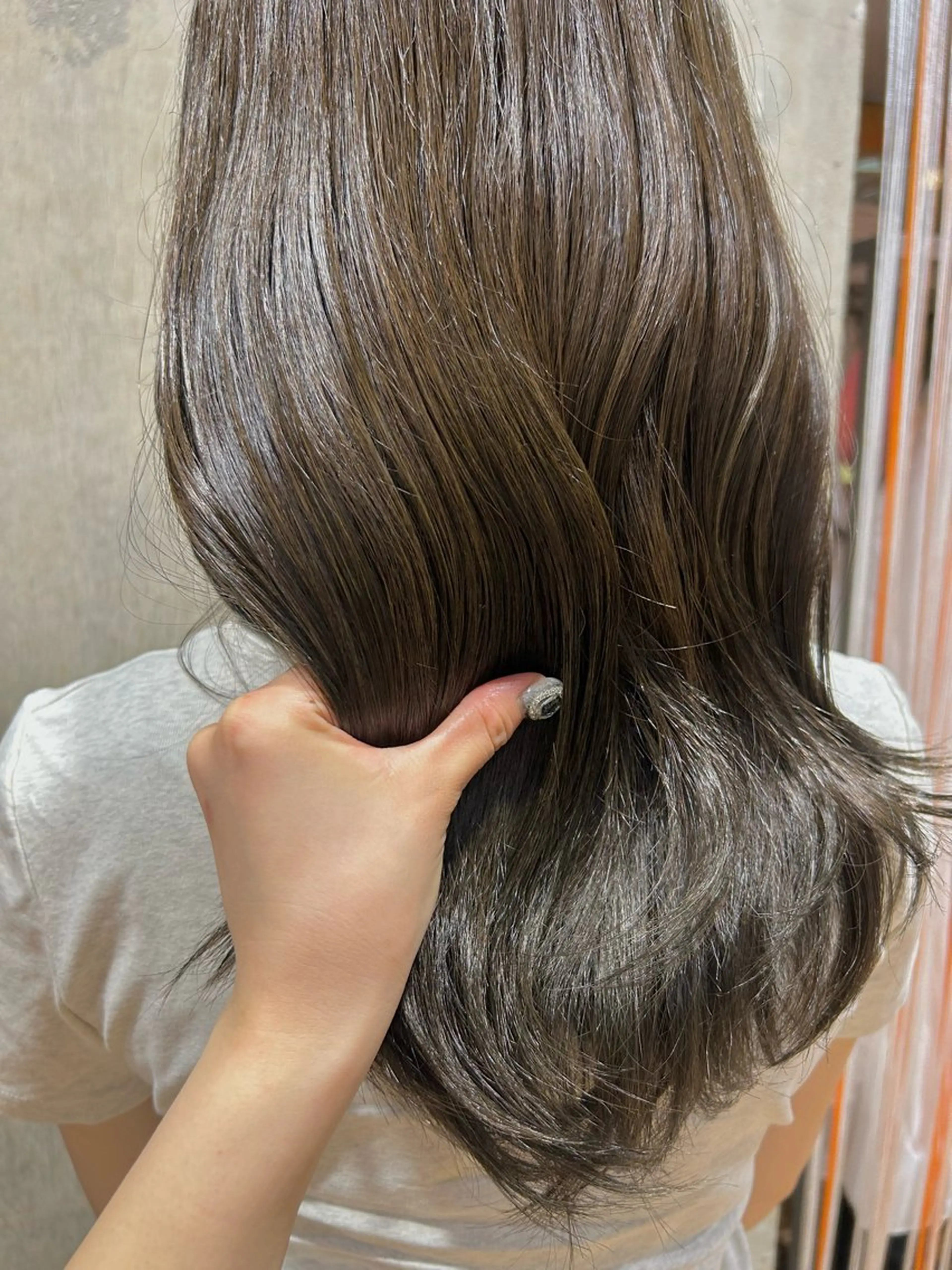 セミロング coohair トミクラモエのヘアスタイル