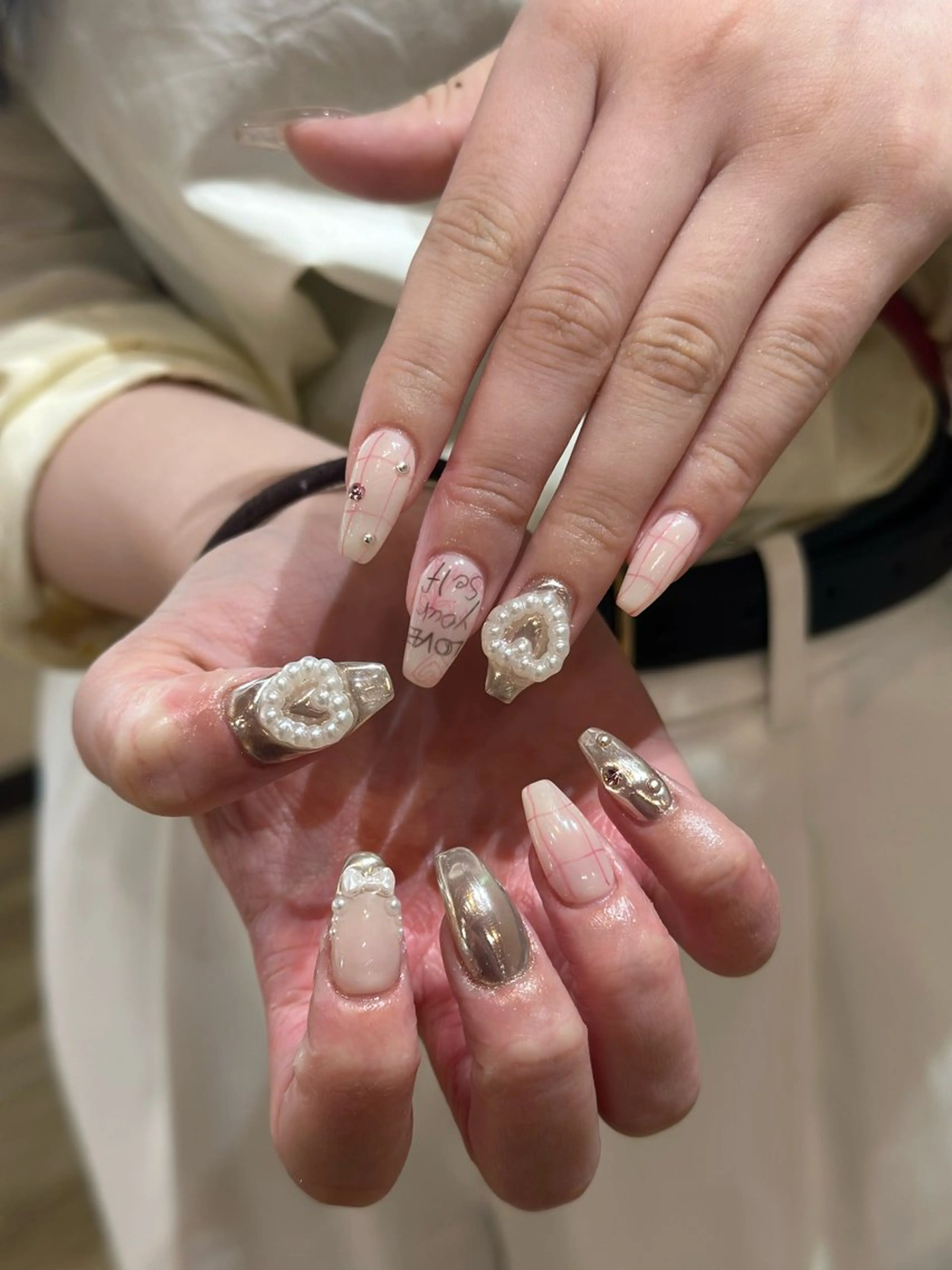 ネイル ハート 持ち込み リボン ハンドネイル 松永 稚奈のネイルデザイン