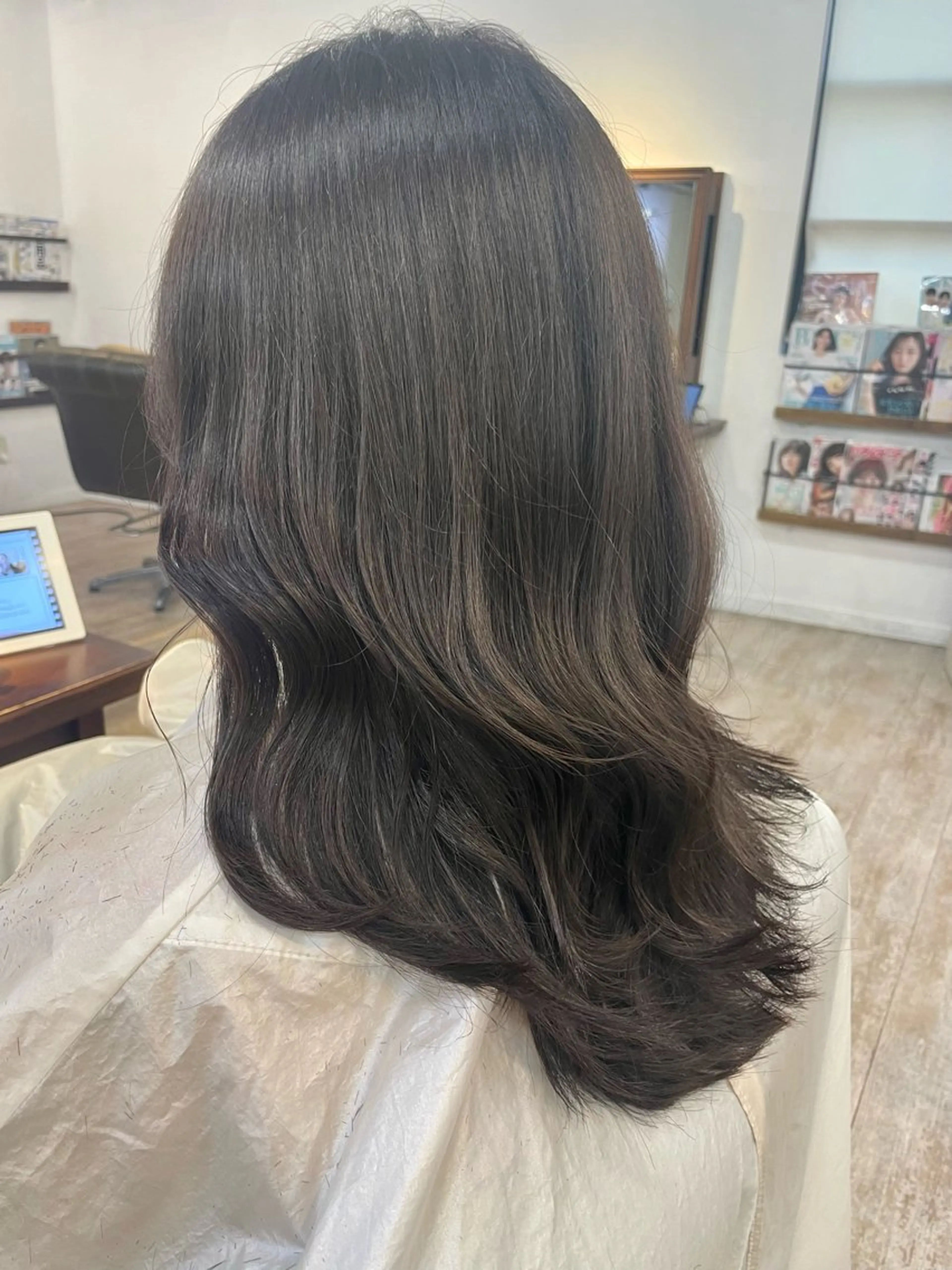 セミロング カット パーマ レイヤーカット 中屋光貴のヘアスタイル