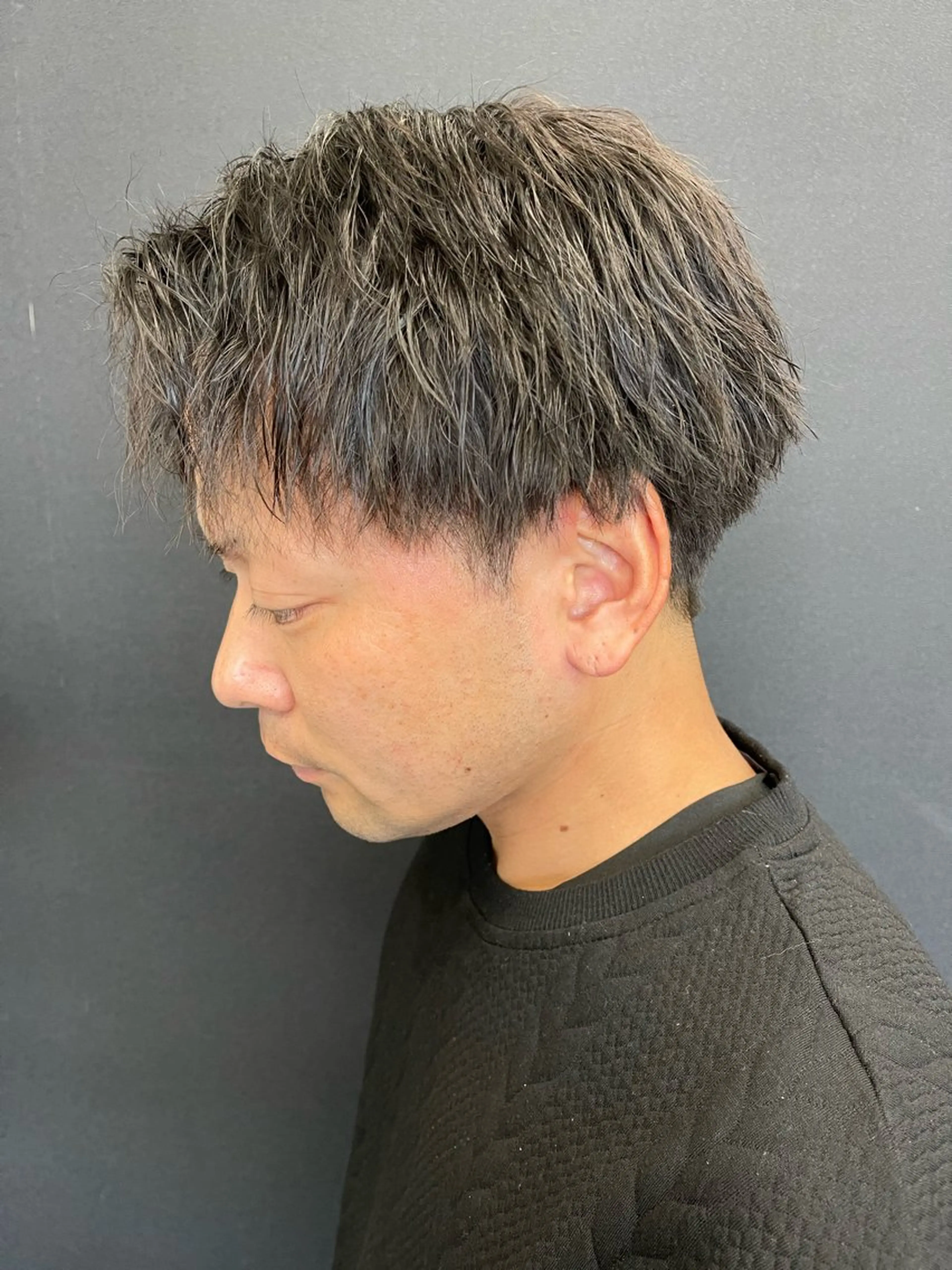 ミディアム パーマ メンズ ミディアムパーマ メンズパーマ カット パーマ トリートメント beautystadium529所属・高橋 裕利のヘアスタイル