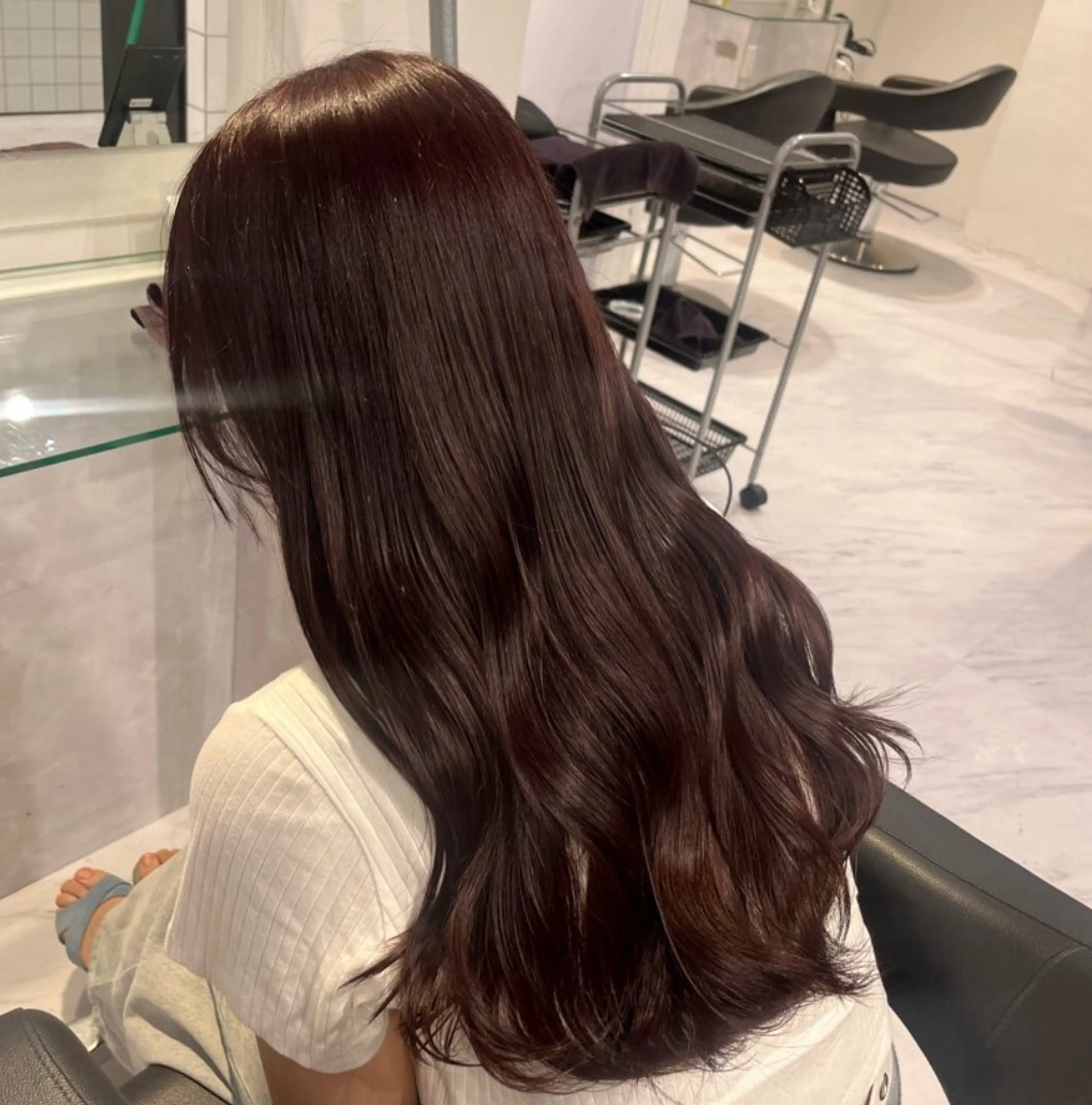 ロング カラー 🫧うる艶トレンド 🫧透明感カラーのヘアスタイル