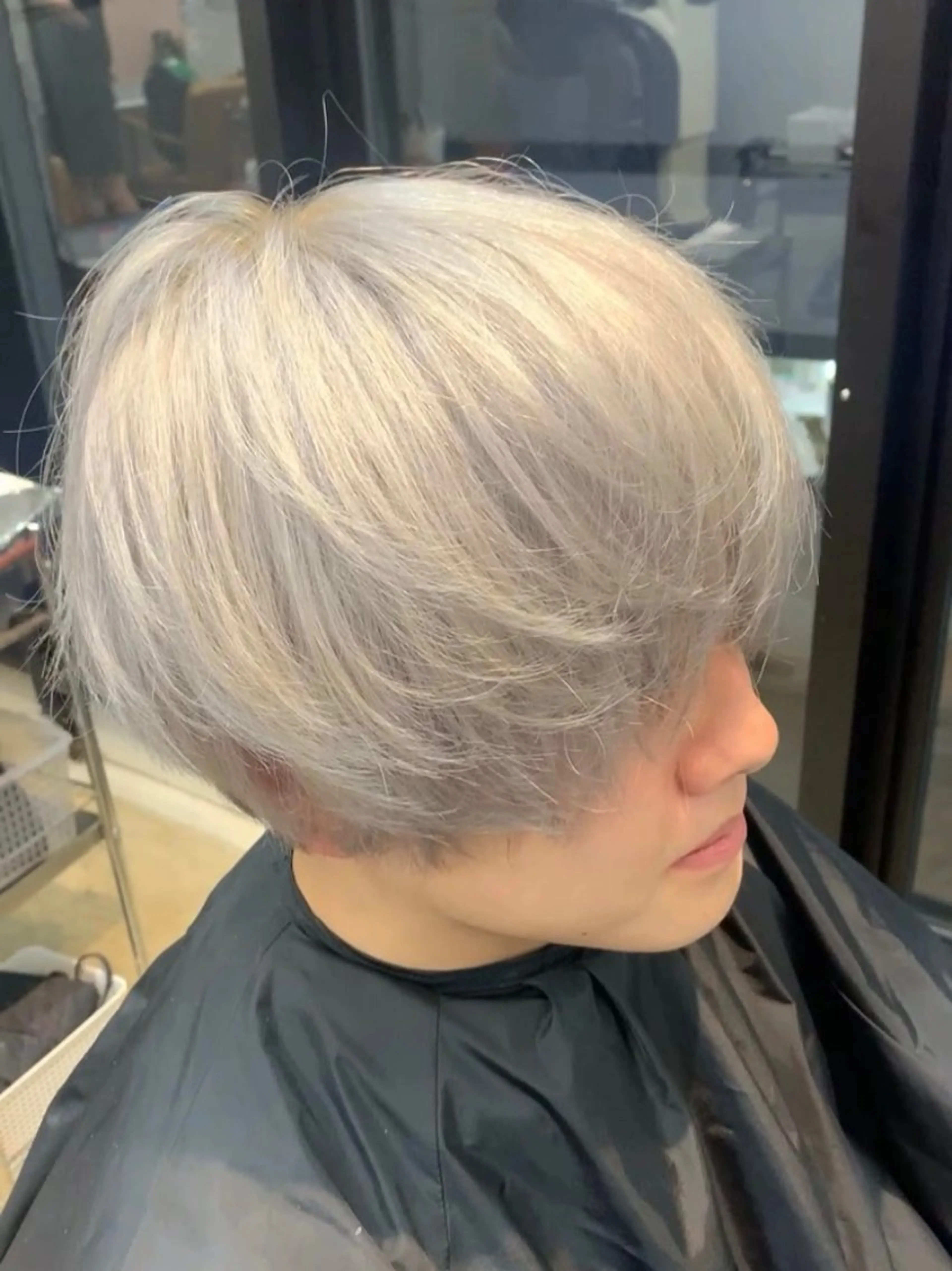 カラー ルーツカラー/ レイヤーカット/井川のヘアスタイル