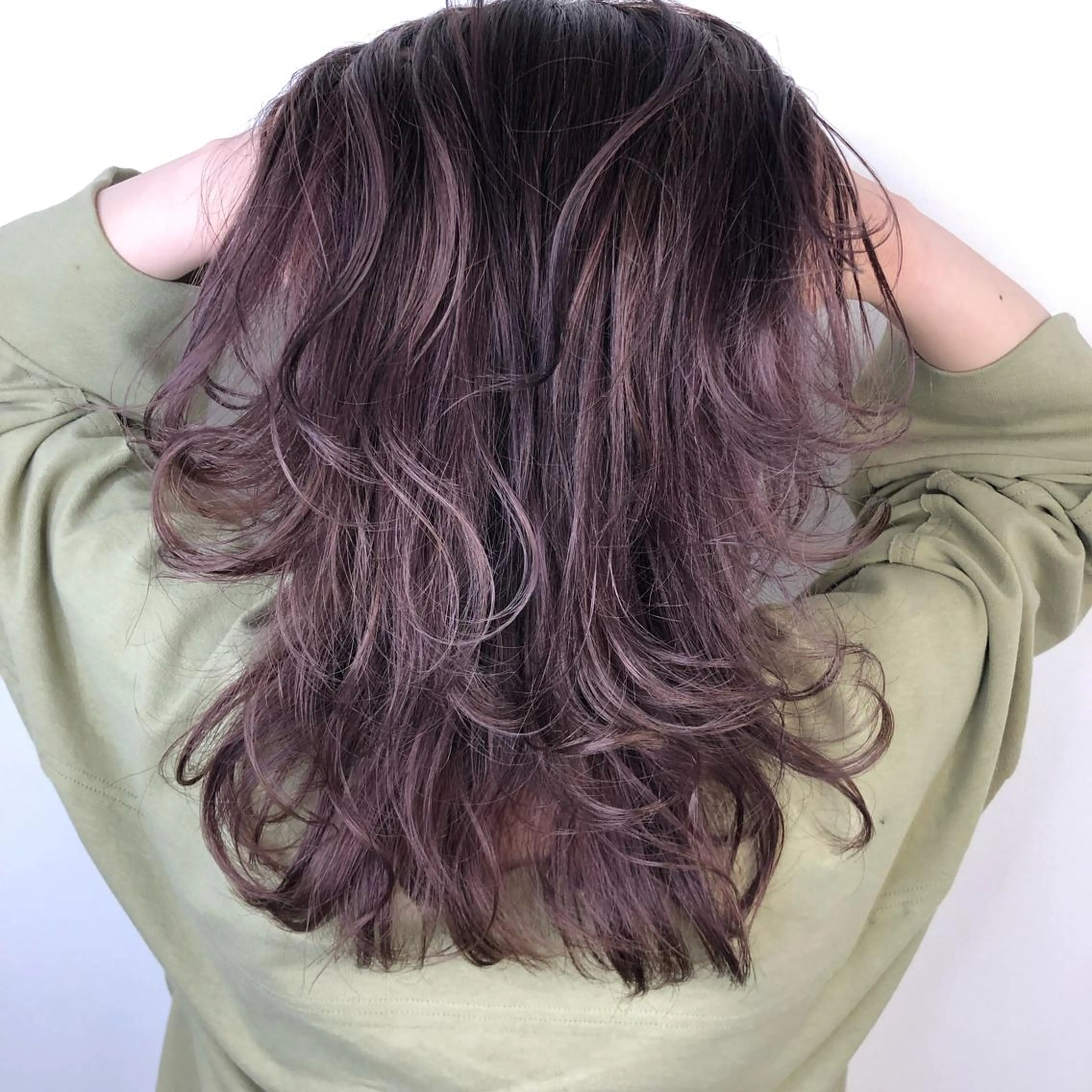 ロング パープルカラー トリートメント AKANE 【zina新宿】のヘアスタイル