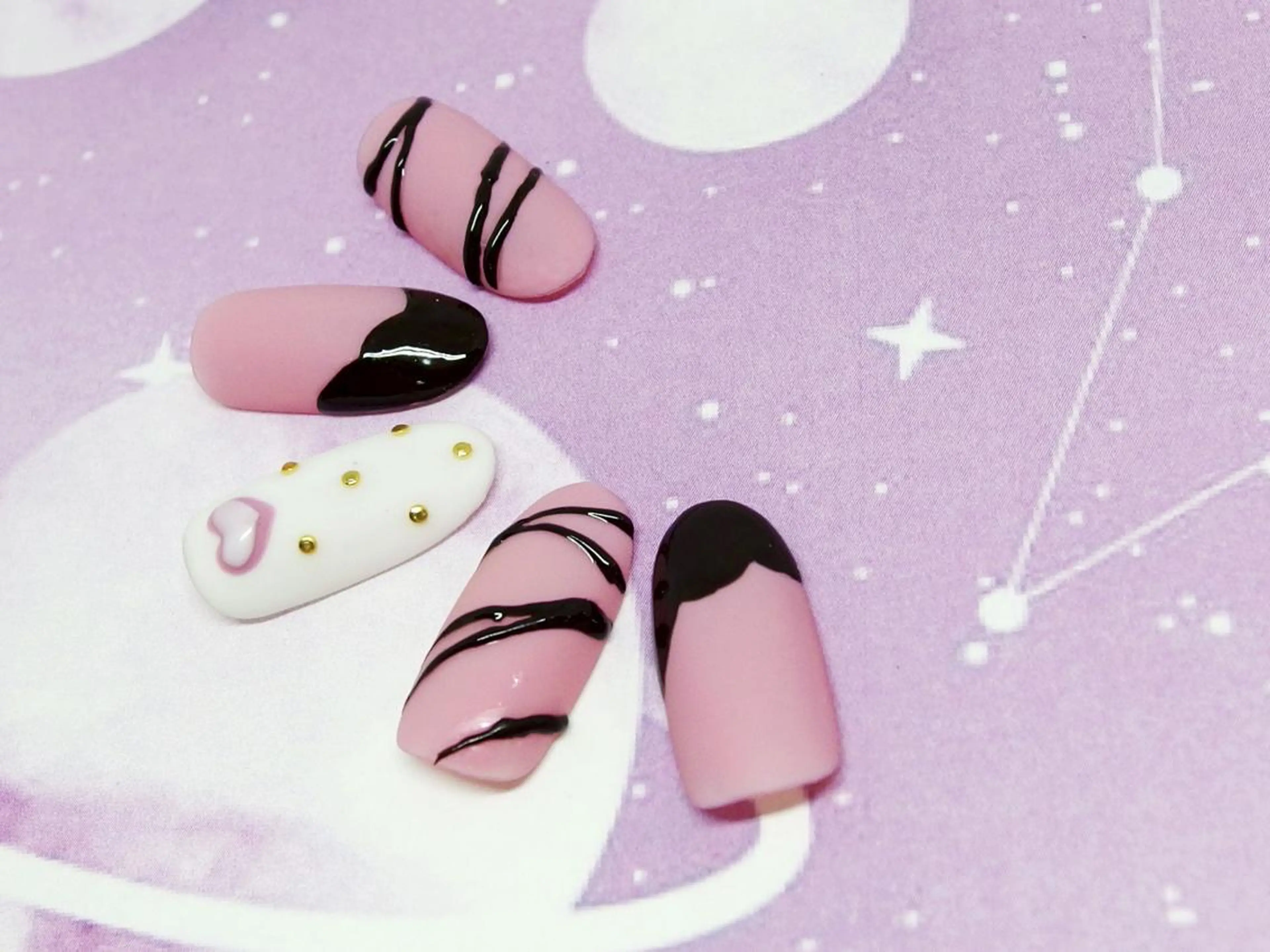 ネイル バレンタイン ハンドネイル ティーエヌ 金山駅東口店のネイルデザイン