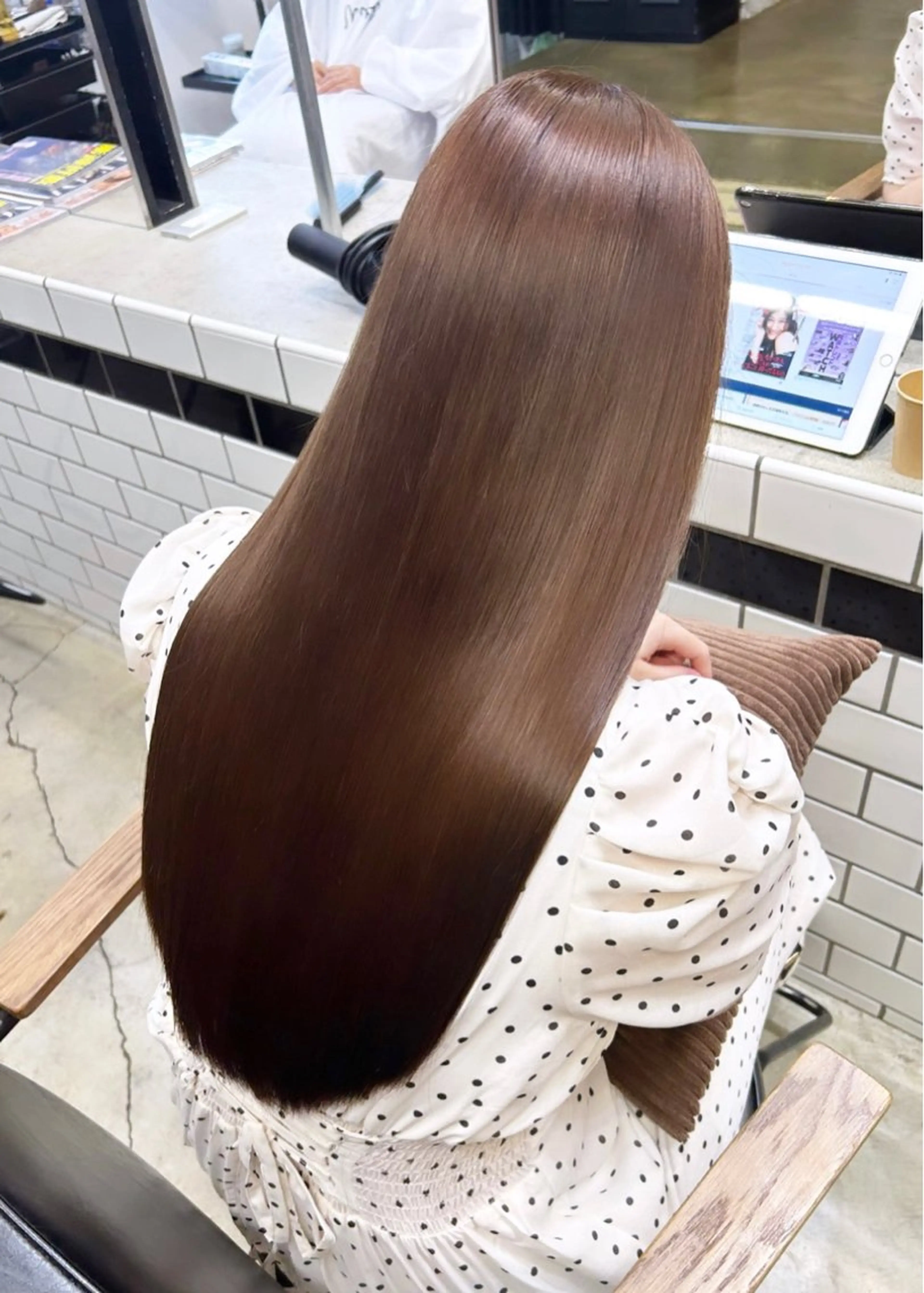 ⌇💖特別価格💖⌇縮毛矯正+ウォータートリートメント＋お持ち帰り用韓国式トリートメント(カット+2500円)の写真