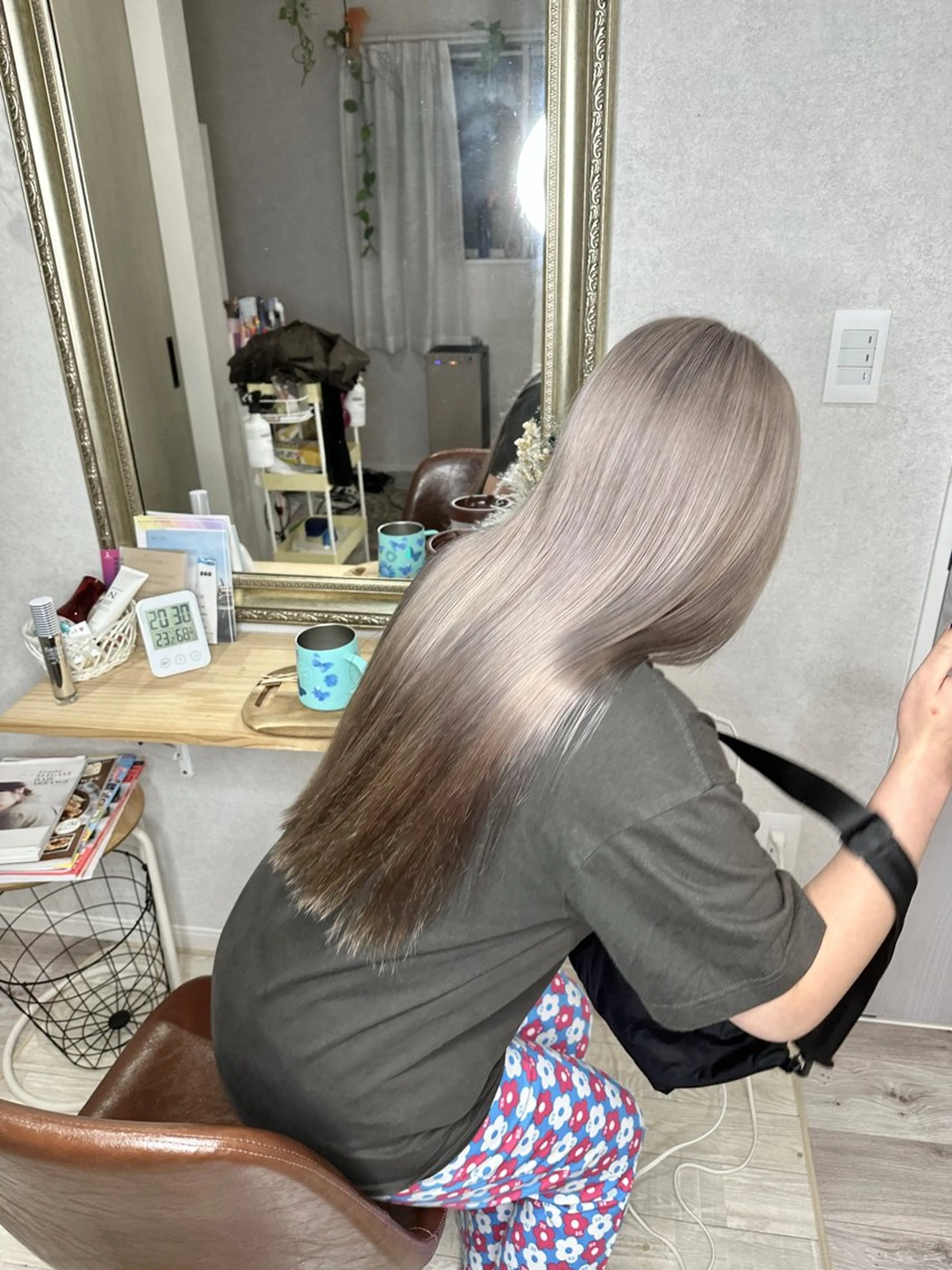 ロング カラー カット ヘアカラー トリートメント Designer EGGのマツエク・マツパデザイン